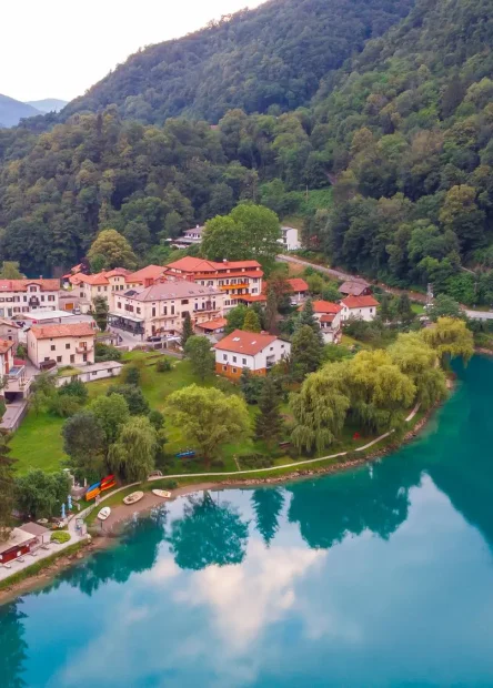 Most na Soči, rijeka Soča, jezero Most na Soči,Sveta Lucija na Mostu, Most na Soči što učiniti, jezero Most na Soči, Most na Soči do Tolmina, Ušće Idrijce i Soče kupalište Most na Soči, Most na Soci things to do, Most na Soči lake, Most na Soči to Tolmin,Confluence Idrijca and Soča swimming area Most na Soči, Bridge on Soča, river Soča, lake Most na Soča,