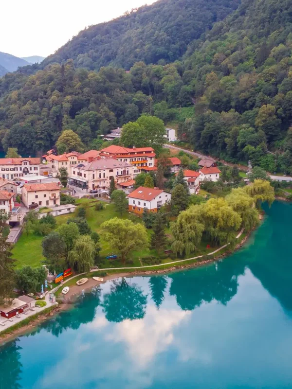 Most na Soči, rijeka Soča, jezero Most na Soči,Sveta Lucija na Mostu, Most na Soči što učiniti, jezero Most na Soči, Most na Soči do Tolmina, Ušće Idrijce i Soče kupalište Most na Soči, Most na Soci things to do, Most na Soči lake, Most na Soči to Tolmin,Confluence Idrijca and Soča swimming area Most na Soči, Bridge on Soča, river Soča, lake Most na Soča,