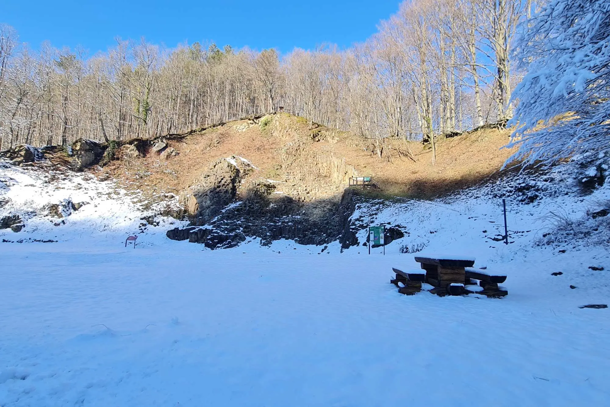 Voćin, Rupnica, geološki spomenik, geološki spomenik prirode, Rupnica Voćin, Rupnica Papuk, Park Prirode Papuk, Papuk što vidjeti, Papuk što raditi, Zvečevo, Novo Zvečevo, spomenik prirode Rupnica, Hrvatska, prolaz divova, Rupnica wikipedia, Rupnica Papuk wikipedia, Voćin, Rupnica, geological monument, geological monument of nature, Rupnica Voćin, Rupnica Papuk, Papuk Nature Park, Papuk what to see, Papuk what to do, Zvečevo, Novo Zvečevo, nature monument Rupnica, Croatia, passage of giants, Rupnica wikipedia, Rupnica Papuk wikipedia,