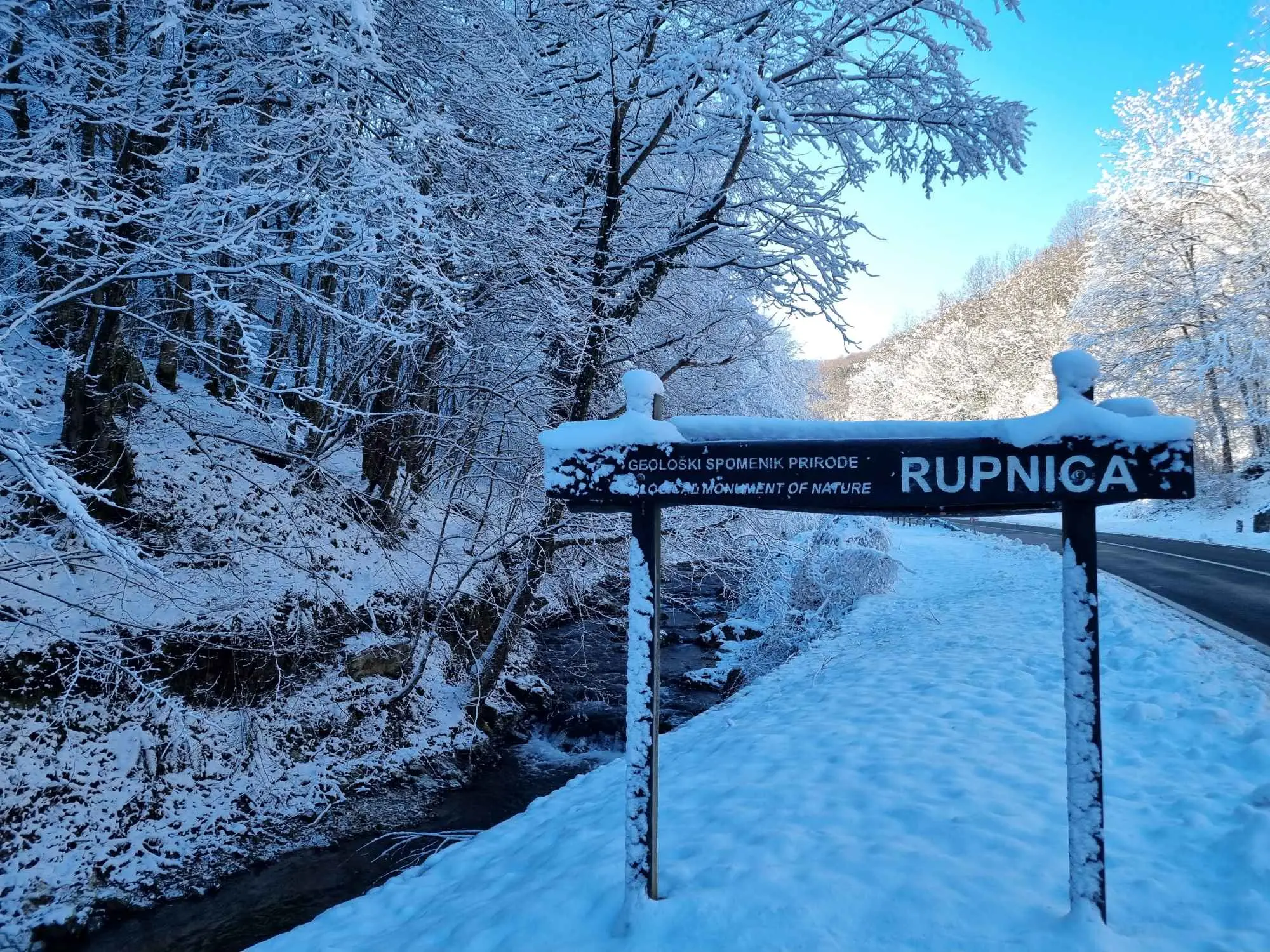 Voćin, Rupnica, geološki spomenik, geološki spomenik prirode, Rupnica Voćin, Rupnica Papuk, Park Prirode Papuk, Papuk što vidjeti, Papuk što raditi, Zvečevo, Novo Zvečevo, spomenik prirode Rupnica, Hrvatska, prolaz divova, Rupnica wikipedia, Rupnica Papuk wikipedia, Voćin, Rupnica, geological monument, geological monument of nature, Rupnica Voćin, Rupnica Papuk, Papuk Nature Park, Papuk what to see, Papuk what to do, Zvečevo, Novo Zvečevo, nature monument Rupnica, Croatia, passage of giants, Rupnica wikipedia, Rupnica Papuk wikipedia,