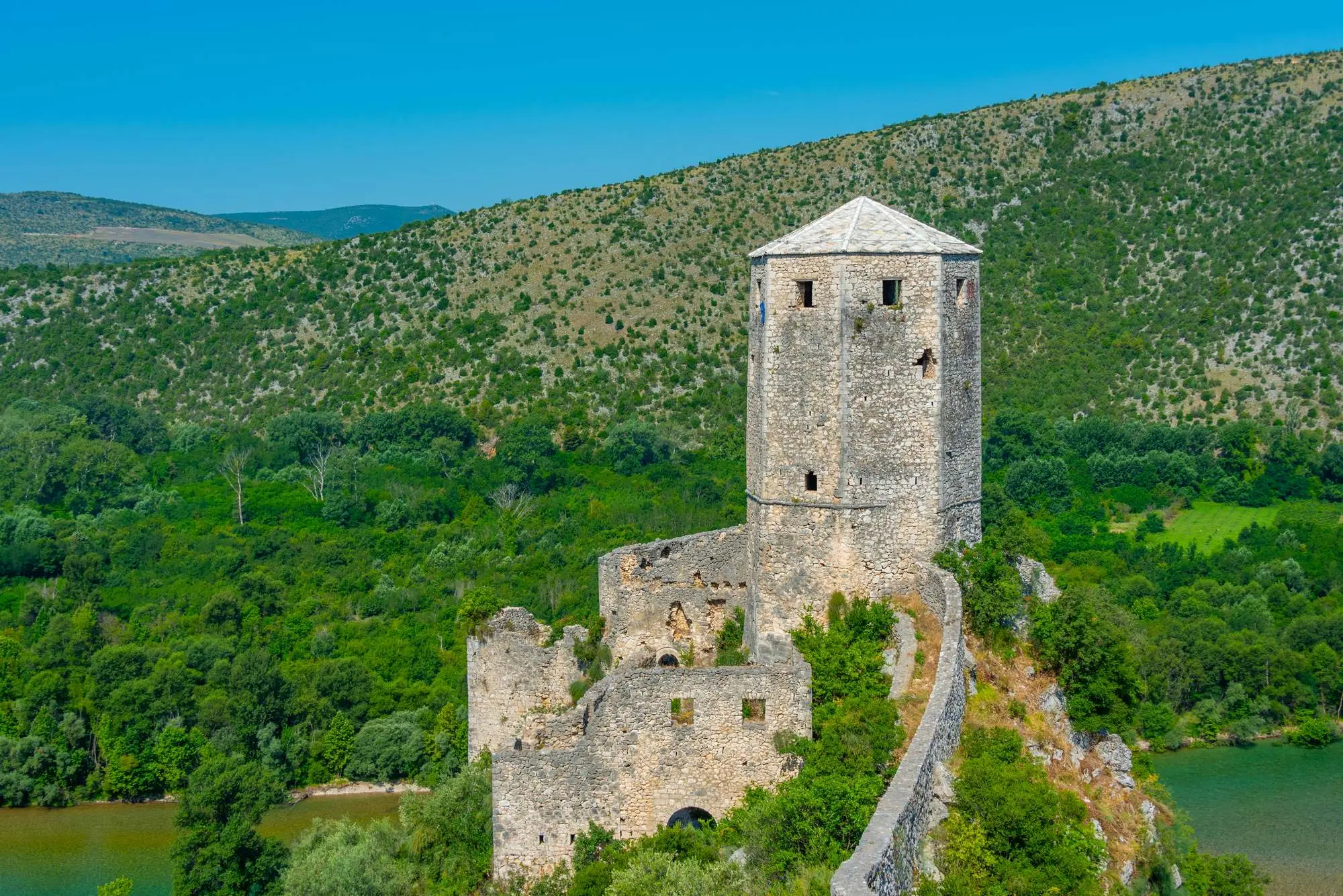 Čapljina, Neretva, Počitelj, Što vidjeti u Počitelju, Počitelj što raditi, Počitelj atrkcije, Tvrđava Počitelj, Gavrankapetanovićeva kula, Počiteljska sahat-kula, Šišman-Ibrahim-pašina džamija, Mostar, Počitelj, utvrda, Počiteljska citadela, Čapljina, rijeka Neretva, Šišman Ibrahimova džamija, Gavran Kapetanović, srednjovjekovni, UNESCO, bosanska povijest, osmanska povijest, Bosna i Hercegovina, mjesta svjetske baštine, stvari koje treba vidjeti, mjesta za posjetiti, Bosna, Čapljina, Neretva, Počitelj, What to see in Počitelj, Počitelj what to do, Počitelj attractions, Počitelj Fortress, Gavrankapetanović's tower, Počitelj sahat-tower, Šišman-Ibrahim-paša mosque, Mostar, Počitelj, fortress, Počitelj citadel, Čapljina, Neretva river, Pocitelj mosque, Gavran Kapetanović, medieval, UNESCO, Bosnian history, Ottoman history, Bosnia and Herzegovina, world heritage sites, things to see, places to visit, Bosnia,