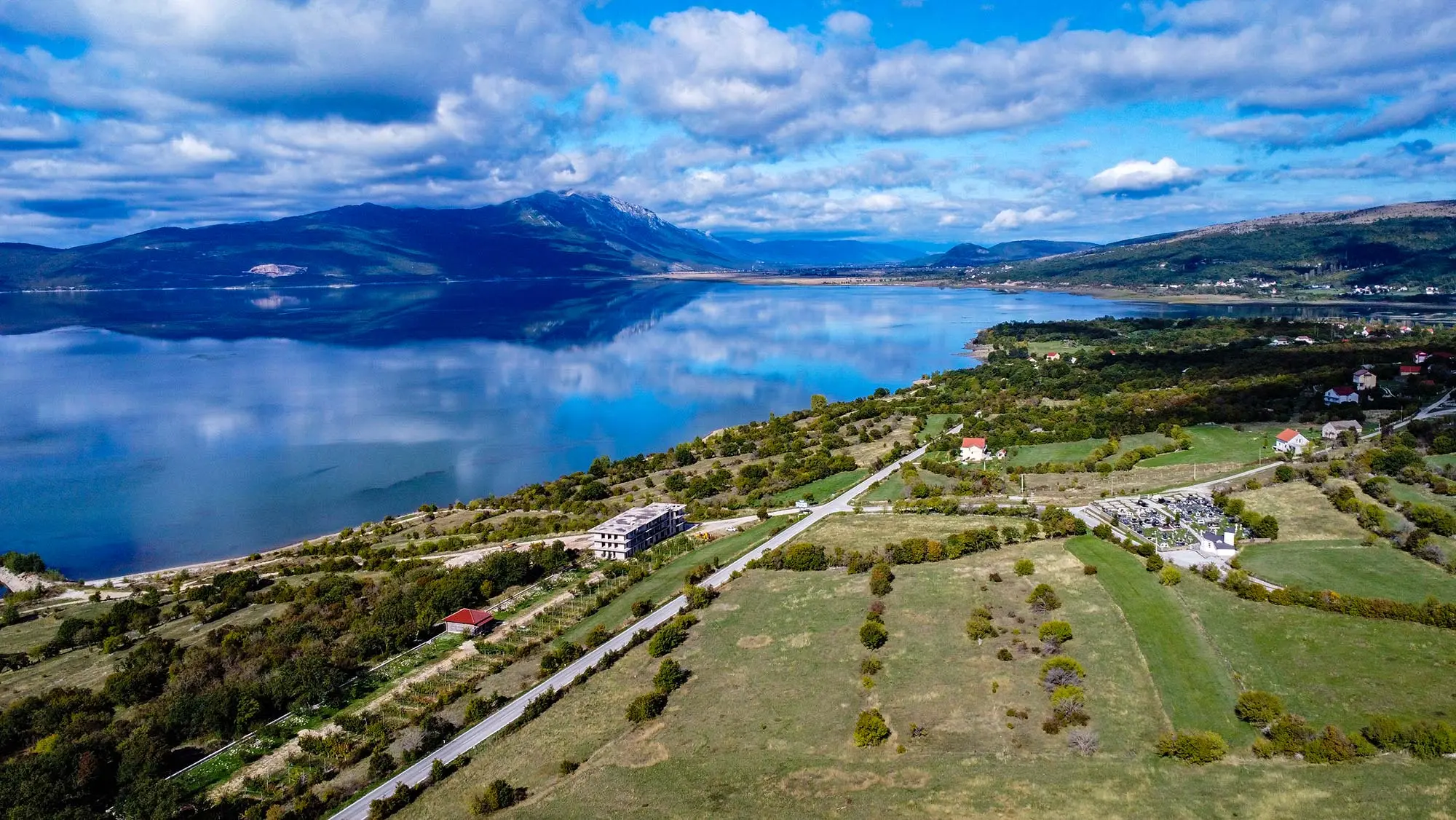 Buško jezero, Tomislavgrad, Buško jezero izvor, Buško jezero vrilo, špilja Ričina, Duvanjsko polje, rijeka Ričina, Buško blato, Kamensko, najveća umjetna jezera u Europi, Bosna i Hercegovina, Ruda, , Livanjsko polje, Kamešnica, pustinja Prisoje, Prisoje, Buško Lake, Tomislavgrad, Buško Lake source, Buško Lake spring, Ričina cave, Duvanjsko polje, Ričina river, Buško blato, Kamensko, the largest artificial lakes in Europe, Bosnia and Herzegovina, Ruda, , Livanjsko polje, Kamešnica, Prisoje desert, Prisoje,