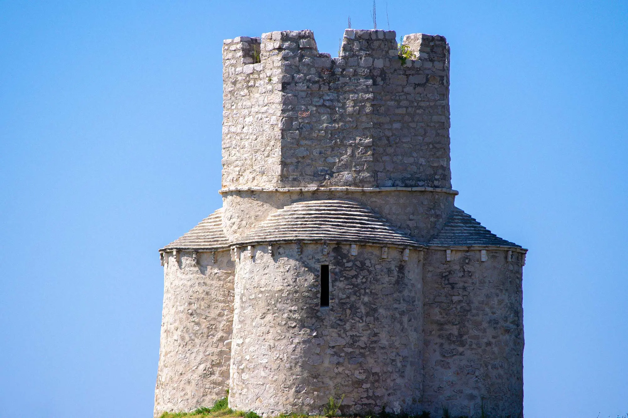 Crkva sv. Nikole, Crkva sv. Nikole u Ninu, Dalmacija, Crkva sv. Nikole legenda, Crkva sv. Nikole legende, Nin, Nin što vidjeti, Nin što raditi, Nin atrakcije, hrvatski kraljevi, gdje su se krunili hrvatski kraljevi, Nin hrvatska, Church of St. Nicholas, Church of St. Nicholas in Nin, Dalmatia, Church of St. Nikola legend, Church of St. Nicholas legends, Nin, Nin what to see, Nin what to do, Nin attractions, Croatian kings, where Croatian kings were crowned, Nin Croatia,