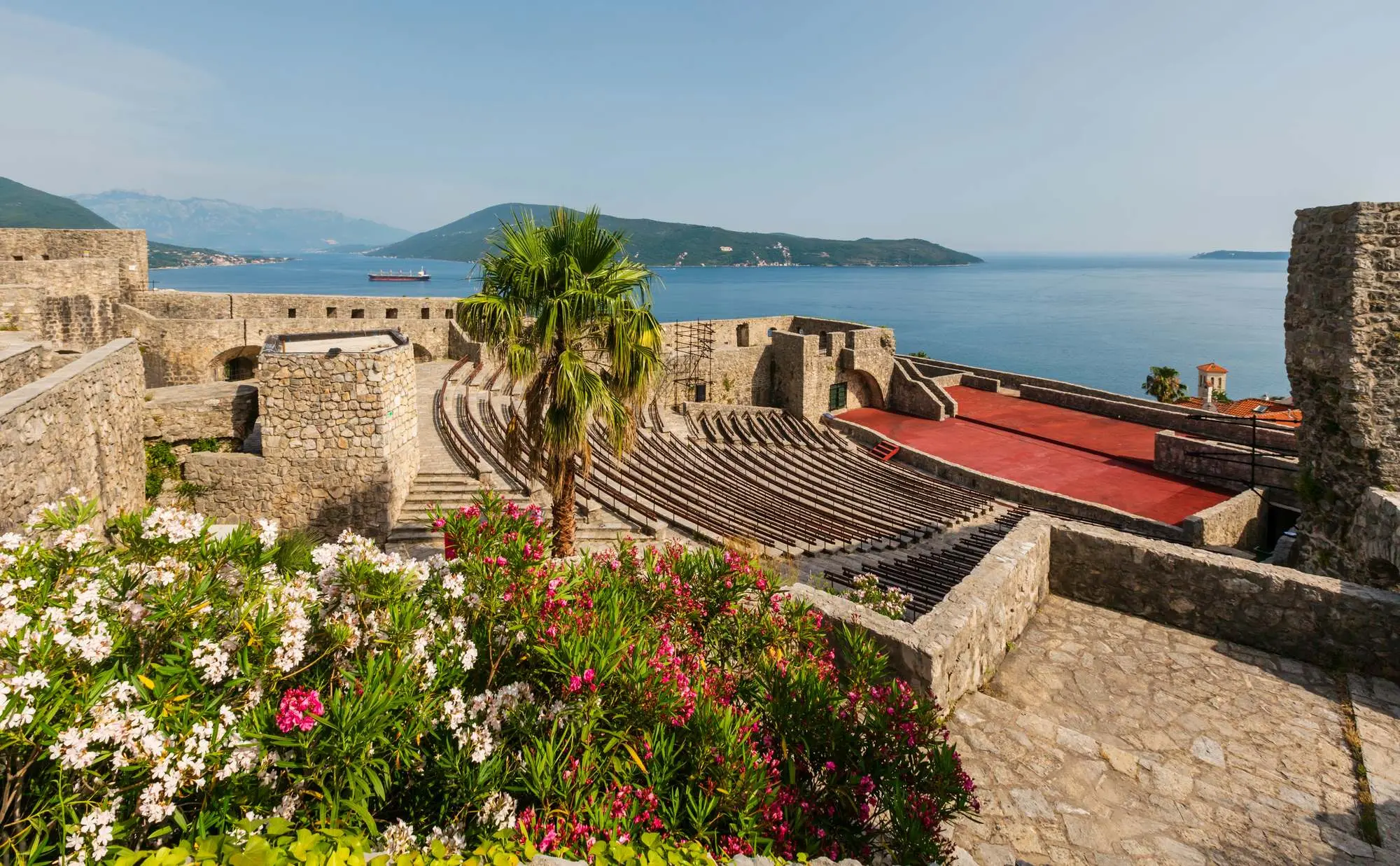 Crna Gora, Španjola, Kanli Kule, Forte Mare, Herceg Novi, Herceg Novi tvrđave, Herceg Novi kule, Bokokotorski zaljev, Tvrđava Forte Mare, kula Forte Mare, Morska tvrđava, Tvrtko I Kotromanić, Kula Apasbase, Herceg Novi kino, najstarije kino na otvorenom, najstarije kino na otvorenom u Europi, Montenegro, Španjola, Kanli Towers, Forte Mare, Herceg Novi, Herceg Novi Fortresses, Herceg Novi Towers, Bokokotor Bay, Forte Mare Fortress, Forte Mare Tower, Sea Fortress, Tvrtko I Kotromanić, Apasbase Tower, Herceg Novi Cinema, the oldest cinema in open air, the oldest open air cinema in Europe,