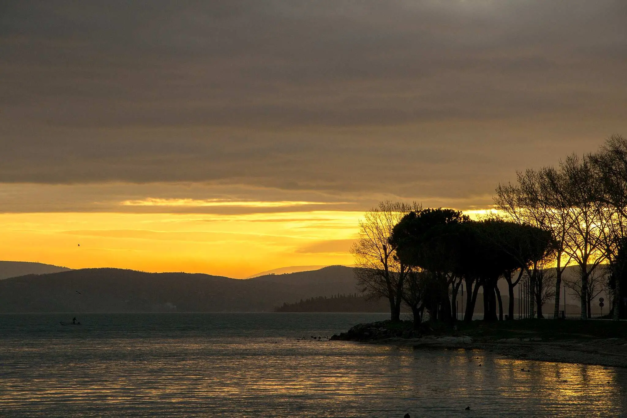 Castiglione del Lago, tvrđava Rocca del Leone, Passignano sul Trasimeno, La Rocca, tvrđava La Rocca, Panicale, Italija, Umbrija, jezero Trasimeno, Trasimeno, najveće jezero u italiji, Bitka kod Trasimenskog jezera, Tuoro sul Trasimeno, otok Maggiore, otok Polvese, otok Minore, Castiglione del Lago, Rocca del Leone fortress, Passignano sul Trasimeno, La Rocca, La Rocca fortress, Panicale, Italy, Umbria, Lake Trasimeno, Trasimeno, the largest lake in Italy, Battle of Lake Trasimeno, Tuoro sul Trasimeno, Isola Maggiore, Isola Polvese , Isola Minore,