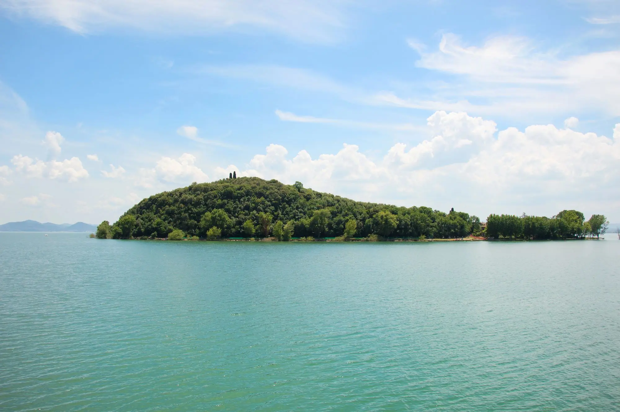 Castiglione del Lago, tvrđava Rocca del Leone, Passignano sul Trasimeno, La Rocca, tvrđava La Rocca, Panicale, Italija, Umbrija, jezero Trasimeno, Trasimeno, najveće jezero u italiji, Bitka kod Trasimenskog jezera, Tuoro sul Trasimeno, otok Maggiore, otok Polvese, otok Minore, Castiglione del Lago, Rocca del Leone fortress, Passignano sul Trasimeno, La Rocca, La Rocca fortress, Panicale, Italy, Umbria, Lake Trasimeno, Trasimeno, the largest lake in Italy, Battle of Lake Trasimeno, Tuoro sul Trasimeno, Isola Maggiore, Isola Polvese , Isola Minore,