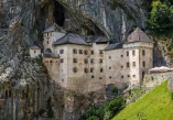 Slovenija, Predjamski dvorac, Predjamski grad, najpoznatiji slovenski dvorci, slovenski dvorci,  dvorac predjama, Zašto je Predjamski dvorac  poznat, po čemu je Predjamski dvorac  poznat, povijest Predjamskog dvorca, Predjamski dvorac wikipedia, Predjamski grad wikipedia, Erazmo Predjamski, predjamski dvorac legenda, predjamski grad legenda, Erazmo Predjamski legenda, Vitezi od Adelsberga, Guinnessova knjigu rekorda, Predjamski dvorac Guinnessovu knjigu rekorda, slovenski Robin Hood, Postojnska jama, Predjamski dvorac grad, Predjamski dvorac Igra prijestolja, vitez Erazem Predjamski, fotografije Predjamskog dvorca, povijest Predjamskog dvorca, vještice u Predjamskom dvorcu, gdje se nalazi Predjamski grad, ulaznice za postojnsku pećinu, Slovenia, Predjama castle, Predjama town, the most famous Slovenian castles, Slovenian castles, Predjamski castle, Why is Predjama castle famous, what is Predjama castle famous for, history of Predjama castle, Predjama castle wikipedia, Predjama town wikipedia, Erasmo Predjamski, Predjama castle legend, Predjama town legend, Erasmo Predjama legend, Knights of Adelsberg, Guinness book of records, Predjama castle Guinness Book of Records, Slovenian Robin Hood, Postojna Cave, Predjama Castle Game of Thrones, knight Erazem Predjamski, photos of Predjama Castle, history of Predjama Castle, witches in Predjama Castle, where Predjama Castle is located, tickets to Postojna Cave, Predjama Castle Game of Thrones, Knight Erazem of Predjama,Predjama castle photos, Predjama Castle history, predjama castle witches, where is predjama castle, postojna cave tickets