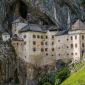 Slovenija, Predjamski dvorac, Predjamski grad, najpoznatiji slovenski dvorci, slovenski dvorci,  dvorac predjama, Zašto je Predjamski dvorac  poznat, po čemu je Predjamski dvorac  poznat, povijest Predjamskog dvorca, Predjamski dvorac wikipedia, Predjamski grad wikipedia, Erazmo Predjamski, predjamski dvorac legenda, predjamski grad legenda, Erazmo Predjamski legenda, Vitezi od Adelsberga, Guinnessova knjigu rekorda, Predjamski dvorac Guinnessovu knjigu rekorda, slovenski Robin Hood, Postojnska jama, Predjamski dvorac grad, Predjamski dvorac Igra prijestolja, vitez Erazem Predjamski, fotografije Predjamskog dvorca, povijest Predjamskog dvorca, vještice u Predjamskom dvorcu, gdje se nalazi Predjamski grad, ulaznice za postojnsku pećinu, Slovenia, Predjama castle, Predjama town, the most famous Slovenian castles, Slovenian castles, Predjamski castle, Why is Predjama castle famous, what is Predjama castle famous for, history of Predjama castle, Predjama castle wikipedia, Predjama town wikipedia, Erasmo Predjamski, Predjama castle legend, Predjama town legend, Erasmo Predjama legend, Knights of Adelsberg, Guinness book of records, Predjama castle Guinness Book of Records, Slovenian Robin Hood, Postojna Cave, Predjama Castle Game of Thrones, knight Erazem Predjamski, photos of Predjama Castle, history of Predjama Castle, witches in Predjama Castle, where Predjama Castle is located, tickets to Postojna Cave, Predjama Castle Game of Thrones, Knight Erazem of Predjama,Predjama castle photos, Predjama Castle history, predjama castle witches, where is predjama castle, postojna cave tickets