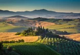 San Quirico d'Orcia, San Quirico, Val d’Orcia, Siena, Via Francigeni, San Quirico atrakcije, San Quirico to atrakcije, Toskana, Horti Leonini, Collegiata di San Quirico, Kapela Vitaleta, Piazza della Libertà,  sela u toskani, Toskana atrakcije, Toskana čempresi, Wikipedia San Quirico d orcia, aktivnosti u San Quiricu, Comune di san quirico, restorani u San Quiricu, hoteli u San Quiricu,a San Quirico što raditi, San Quirico što vidjeti, San Quirico d'Orcia, San Quirico, Val d'Orcia, Siena, Via Francigeni, San Quirico attractions, San Quirico to attractions, Tuscany, Horti Leonini, Collegiata di San Quirico, Vitaleta Chapel, Piazza della Libertà, villages in Tuscany, Tuscany attractions, Tuscany cypresses, Wikipedia San Quirico d'orcia, activities in San Quirico, Comune di san quirico, restaurants in San Quirico, hotels in San Quirico, and San Quirico what to do, San Quirico what to see, San quirico things to do,