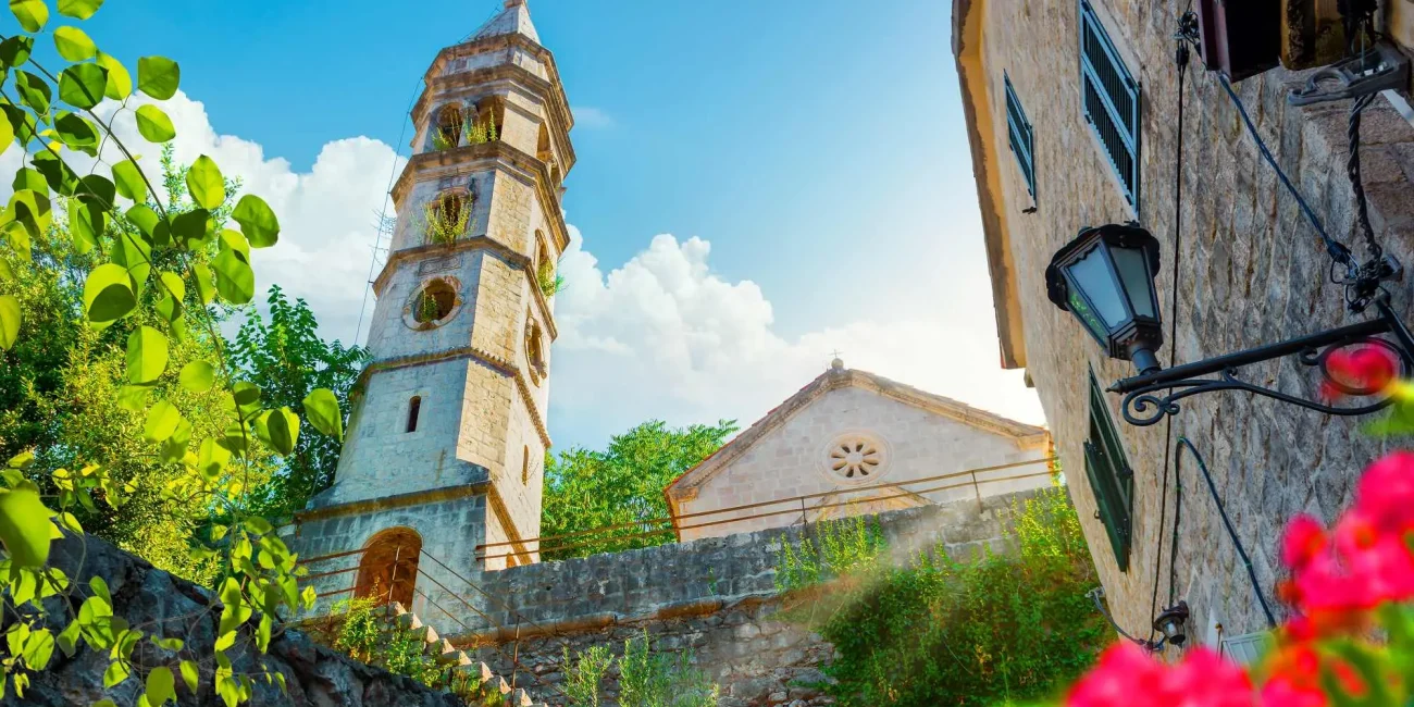 Perast, Crna Gora, Kotor, Budva, Perast, Pirusta, palača Bujović, perast palače, crkva Svetog Nikole, crkva Svetog Nikole Perast, Sveti Đorđe otok, otok Sveti Đorđe, Gospa od Škrpjela, Sveti Juraj, Sveti Juraj Perast, Perast, Montenegro, Kotor, Budva, Perast, Pirusta, Bujović Palace, Perast Palaces, Church of Saint Nicholas, Church of Saint Nicholas Perast, Saint George Island, Island of Saint George, Our Lady of the Rocks, Saint George, Saint George Perast, Perast islands,