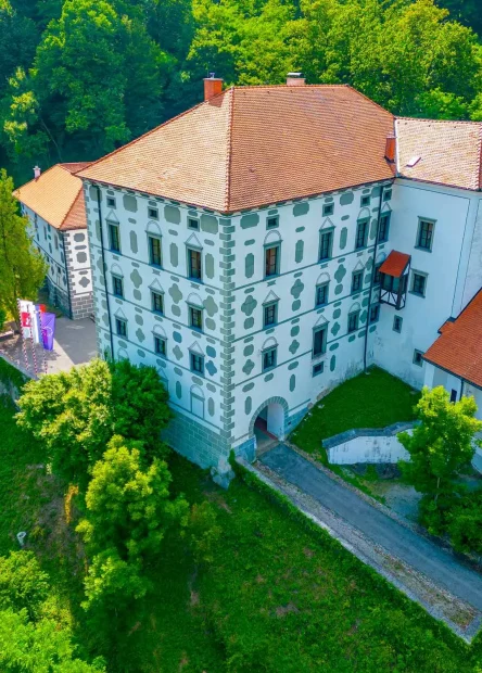 Rogatec, Dvorac Strmol, Hum na Sutli, Jakob Strmolski, Cerklje na Gorenjskem, Muzej na otvorenom Rogatec, rijeka Sutla, Dvorec Strmol Rogatec, Dvorac Strmol Rogatec, Grad Strmol, dvorac Rogatec, Rogatec, Strmol Castle, Hum na Sutla, Jakob Strmolski, Cerklje na Gorenjskem, Rogatec Open Air Museum, Sutla River, Strmol Castle Rogatec, Strmol Castle Rogatec, Strmol Town, Rogatec Castle,