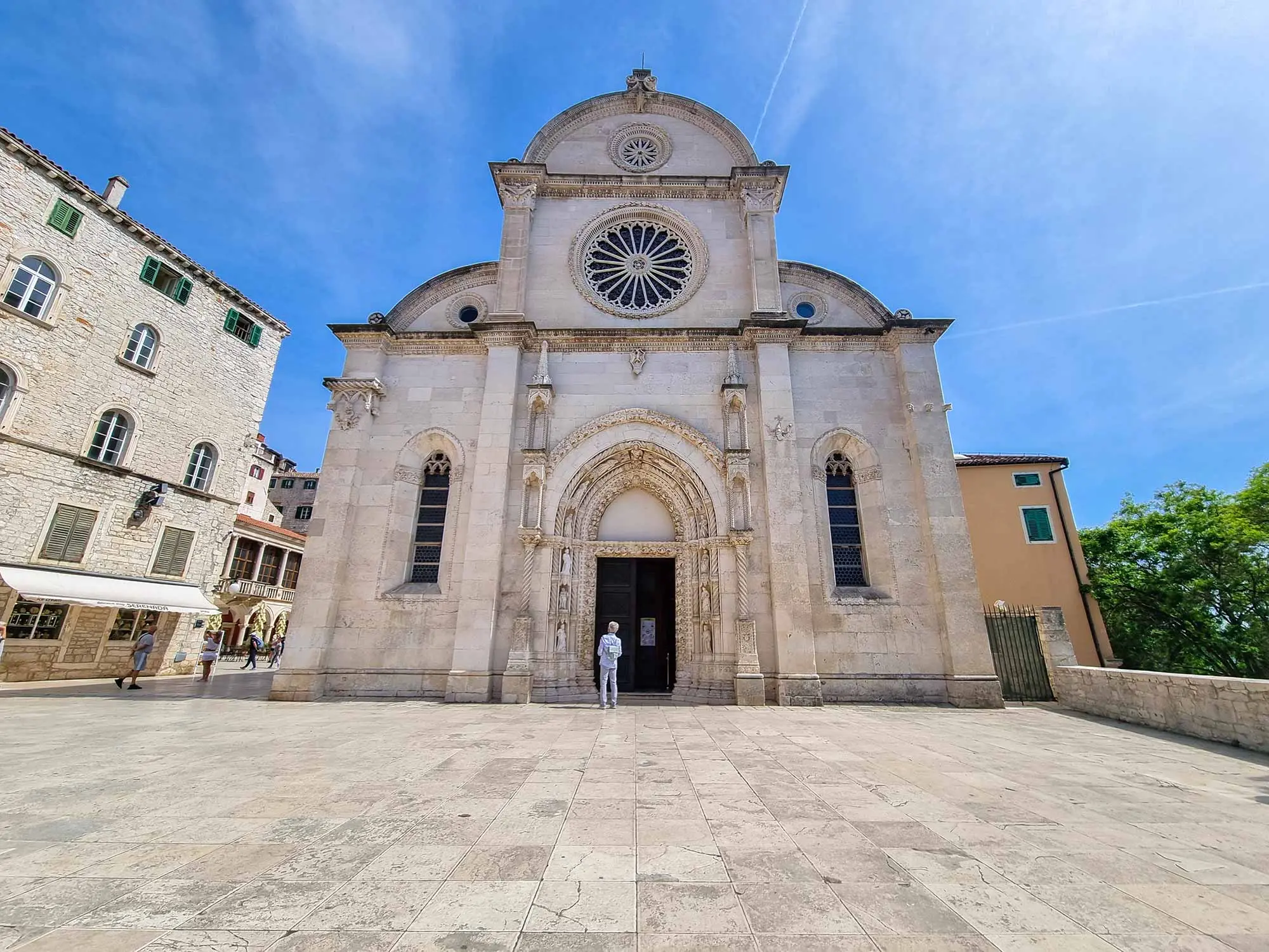Šibenik, katedrala sv. Jakova, katedrala svetog Jakova, katedrala svetog Jakova Šibenik, šibenska katedrala, katedrala šibenik, Francesco di Giacoma, Antonio Busat, Lorenzo Pincino, Andrija Budčić, Grubiš Statčić, Juraj Dalmatinac, Nikola Firentinac, Donatella, šibenik znamenitosti, šibenik što vidjeti, šibenik što raditi,  Šibenik, Cathedral of St. James, Cathedral of St. James, Cathedral of St. James Šibenik, Šibenik Cathedral, Šibenik Cathedral, Francesco di Giacoma, Antonio Busat, Lorenzo Pincino, Andrija Budčić, Grubiš Statčić, Juraj Dalmatinac, Nikola Firentinac, Donatella, Šibenik sights, Šibenik what to see, Šibenik what to do,