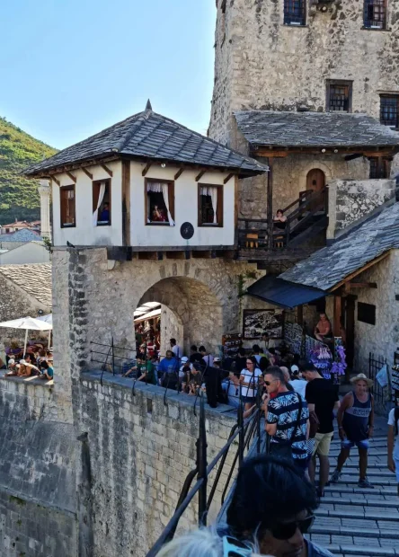 Mostar, Neretva, rijeka Neretva, najposjećeniji gradovi u Bosni i Hercegovini, Stari most, Stari most Mostar, Mostar most, Mimar Hajrudin, Stari most skokovi, skokovi s Mostarskog mosta, skokovi s mosta,  Mostar, Neretva, Neretva River, most visited cities in Bosnia and Herzegovina, Old Bridge, Old Bridge Mostar, Mostar Bridge, Mimar Hajrudin, Old Bridge jumps, jumps from the Mostar Bridge, jumps from the bridge,