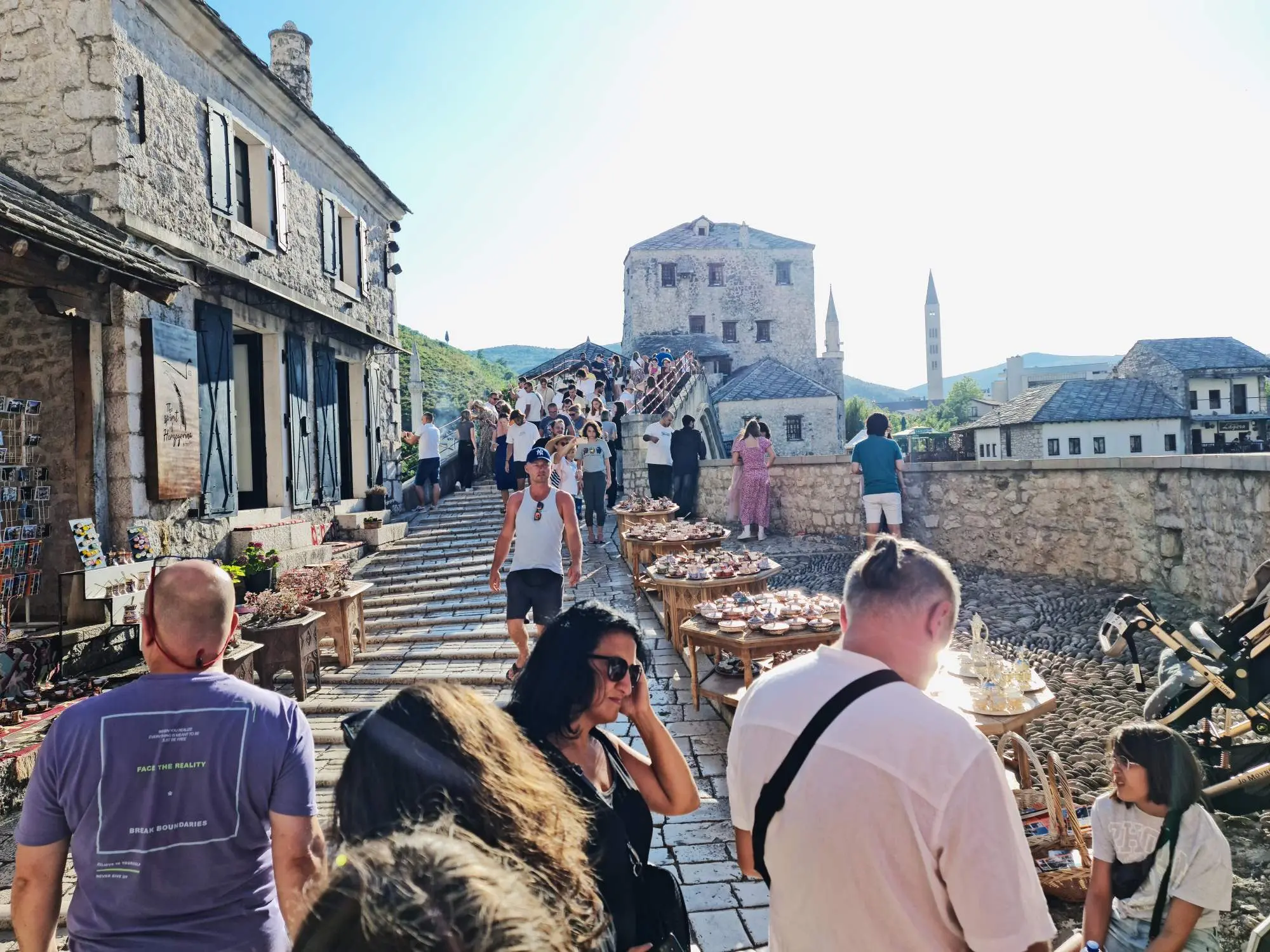 Mostar, Neretva, rijeka Neretva, najposjećeniji gradovi u Bosni i Hercegovini, Stari most, Stari most Mostar, Mostar most, Mimar Hajrudin, Stari most skokovi, skokovi s Mostarskog mosta, skokovi s mosta, Mostar, Neretva, Neretva River, most visited cities in Bosnia and Herzegovina, Old Bridge, Old Bridge Mostar, Mostar Bridge, Mimar Hajrudin, Old Bridge jumps, jumps from the Mostar Bridge, jumps from the bridge,