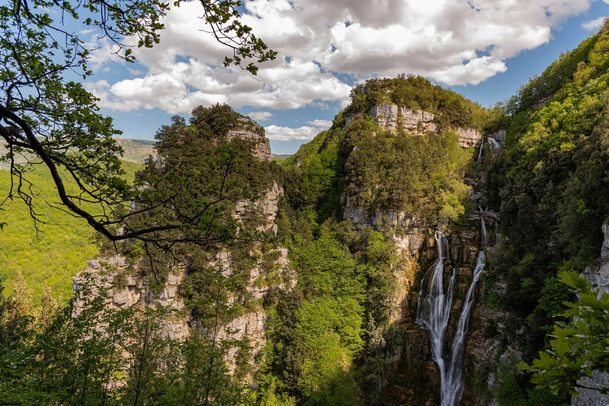 vodopadi Verde, Cascate del Verde, Abruzzo, prirodni regionalni rezervat Verde, vodopad Verde, najviši prirodni vodopad u Apeninima, najviši prirodni vodopad Italija, najviši vodopad u Italiji, italija vodopadi, najljepši vodopadi u italiji, Borrello, rijeka Sangro, dolina rijeke Sangro, WWF oaza, WWF, prirodni rezervat italija,  Verde waterfalls, Cascate del Verde, Abruzzo, Verde regional nature reserve, Verde waterfall, highest natural waterfall in the Apennines, highest natural waterfall Italy, highest waterfall in Italy, Italy waterfalls, most beautiful waterfalls in Italy, Borrello, Sangro river, Sangro river valley, WWF oasis, WWF, nature reserve Italy,
