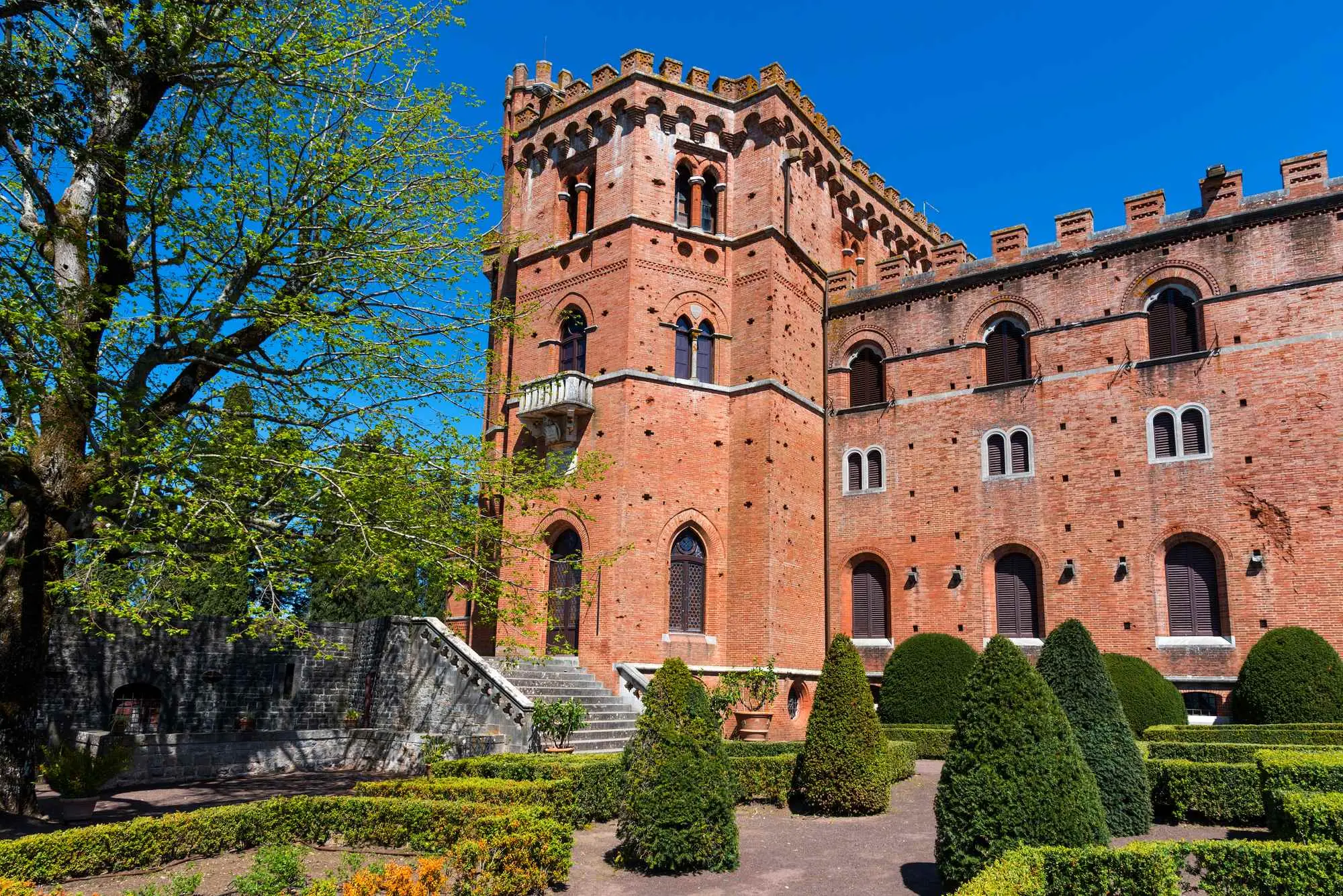 Italija, Chianti, dvorac Brolio, Brolio, Toskana, obitelj Ricasoli, Ricasoli, Bettino Ricasoli, Chianti Classico, Brolio vino, Brolio vino cijena, Brolio chianti classico, Brolio Ricasoli, Ulaznice za dvorac Brolio, povijest dvorca Brolio, radno vrijeme dvorca Brolio, vjenčanje u dvorcu Brolio, vinarija dvorca Brolio,, dvorac brolio wikipedija Italy, Chianti, Brolio Castle, Brolio, Tuscany, Ricasoli family, Ricasoli, Bettino Ricasoli, Chianti Classico, Brolio wine, Brolio wine price, Brolio chianti classico, Brolio Ricasoli, Brolio Castle tickets, Brolio Castle history, Brolio Castle opening hours, Brolio Castle wedding, Brolio Castle winery,, Brolio Castle Wikipedia