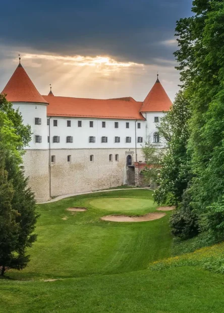 Slovenija, dvorci Posavja, Posavje, dvorac Brežice, grad Brežice, dvorac Sevnica, dvorac Rajhenburg, dvorac Posreda, dvorac Bizeljsko, dvorac Mokrice, dvorac Mokrice povijest, dvorac Mokrice hotel, dvorac Mokrice restoran, dvorac Mokrice golf, dvorac Mokrice što vidjeti, dvorac Mokrice atrakcije, dvorac Mokrice wikipedija, obitelj von Gagern, Terme Čatež,  Slovenia, Posavja castles, Posavje, Brežice castle, Brežice city, Sevnica castle, Rajhenburg castle, Posreda castle, Bizeljsko castle, Mokrice castle, Mokrice castle history, Mokrice castle hotel, Mokrice castle restaurant, Mokrice castle golf, Mokrice castle what to see, Mokrice castle attractions, Mokrice castle wikipedia, von Gagern family, Terme Čatež,