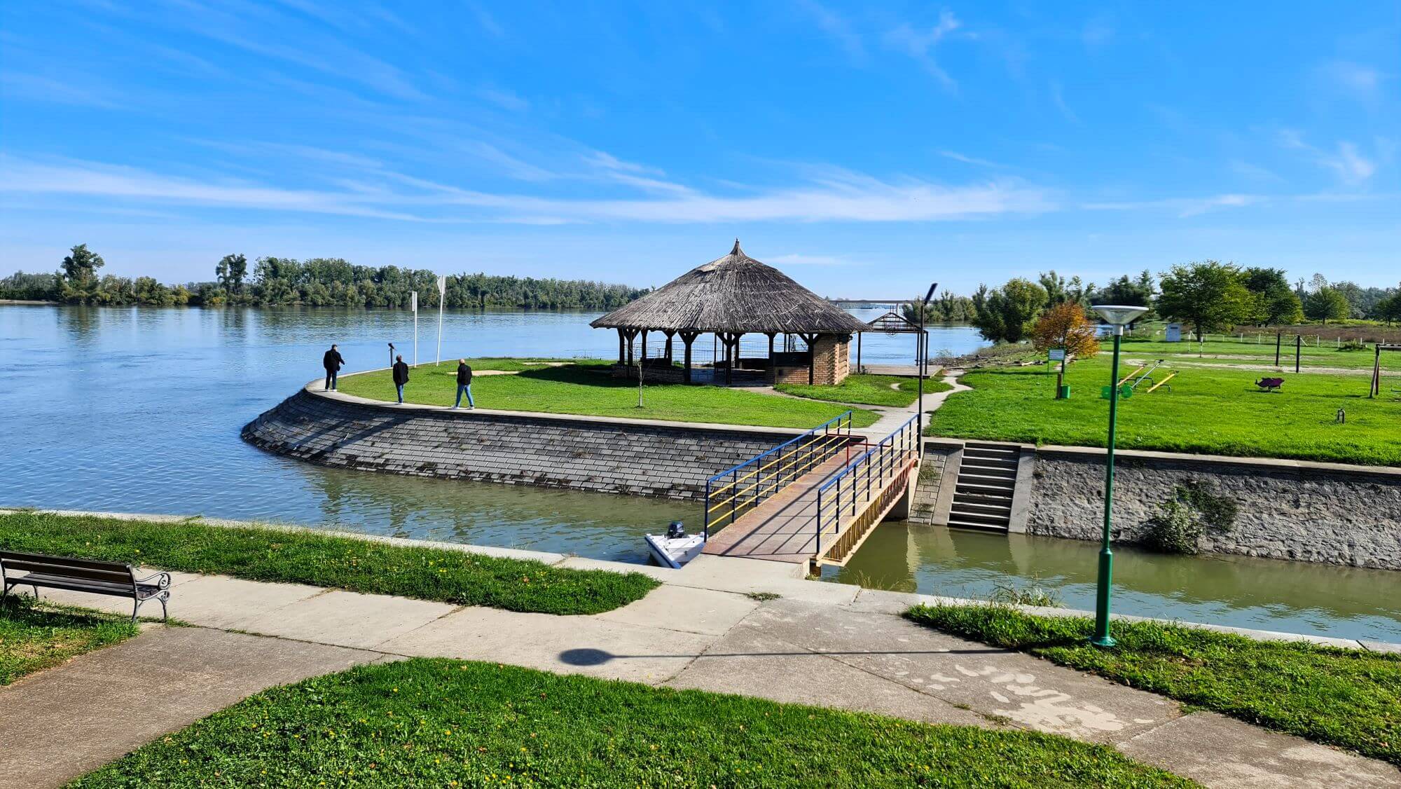 Ilok, east of Croatia, Danube, Danube river, Syrmia, Fruška Gora, Wjlok, Wylhoc, Iwnlak, Nikola Iločki, St. John of Capistrano, church of St. John of Capistrano, Dunavac, Hotel Dunav, Ilok, istok Hrvatske, Dunav, rijeka Dunav, Srijem, Fruška Gora, Wjlok, Wylhoc, Iwnlak, Nikola Iločki, Sveti Ivan Kapistran, crkva Svetog Ivana Kapistrana, Dunavac, Hotel Dunav,