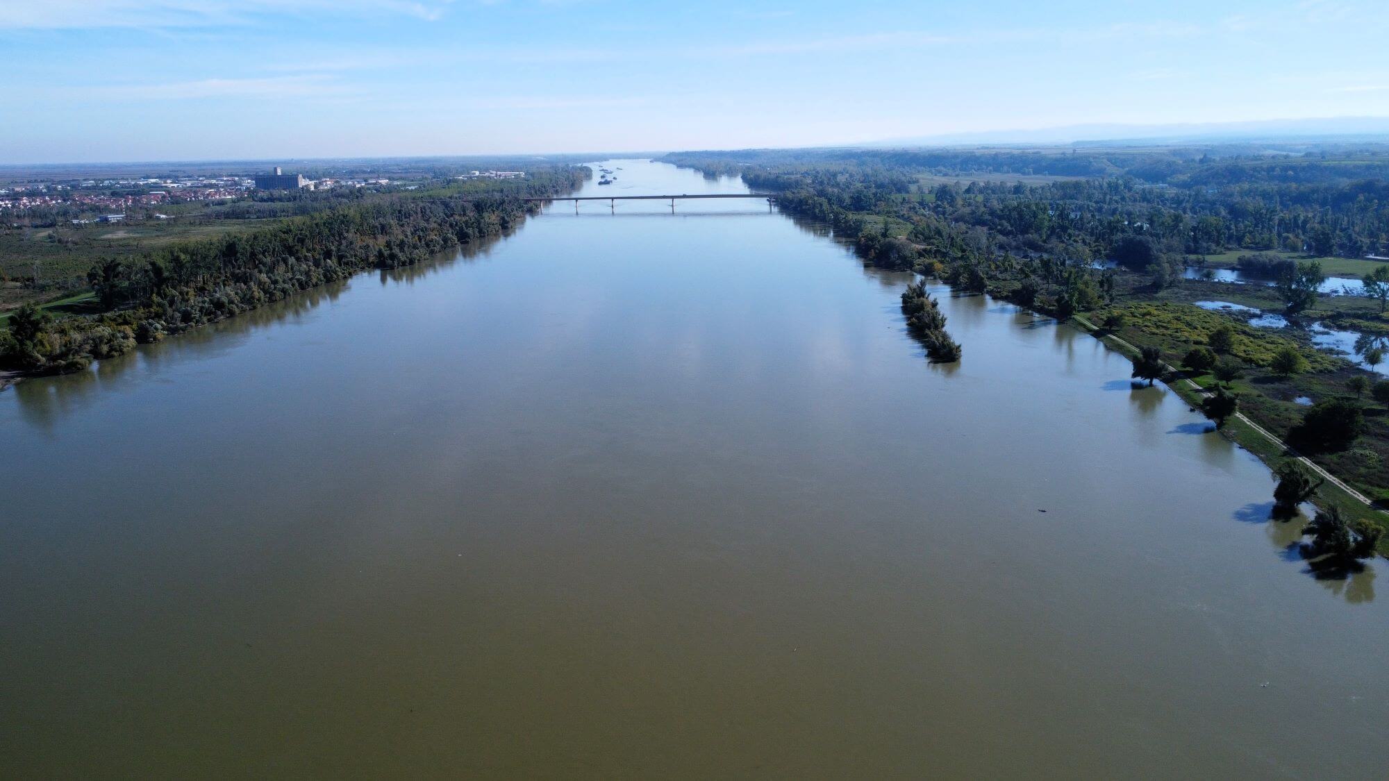 Ilok, east of Croatia, Danube, Danube river, Syrmia, Fruška Gora, Wjlok, Wylhoc, Iwnlak, Nikola Iločki, St. John of Capistrano, church of St. John of Capistrano, Dunavac, Hotel Dunav, Ilok, istok Hrvatske, Dunav, rijeka Dunav, Srijem, Fruška Gora, Wjlok, Wylhoc, Iwnlak, Nikola Iločki, Sveti Ivan Kapistran, crkva Svetog Ivana Kapistrana, Dunavac, Hotel Dunav,