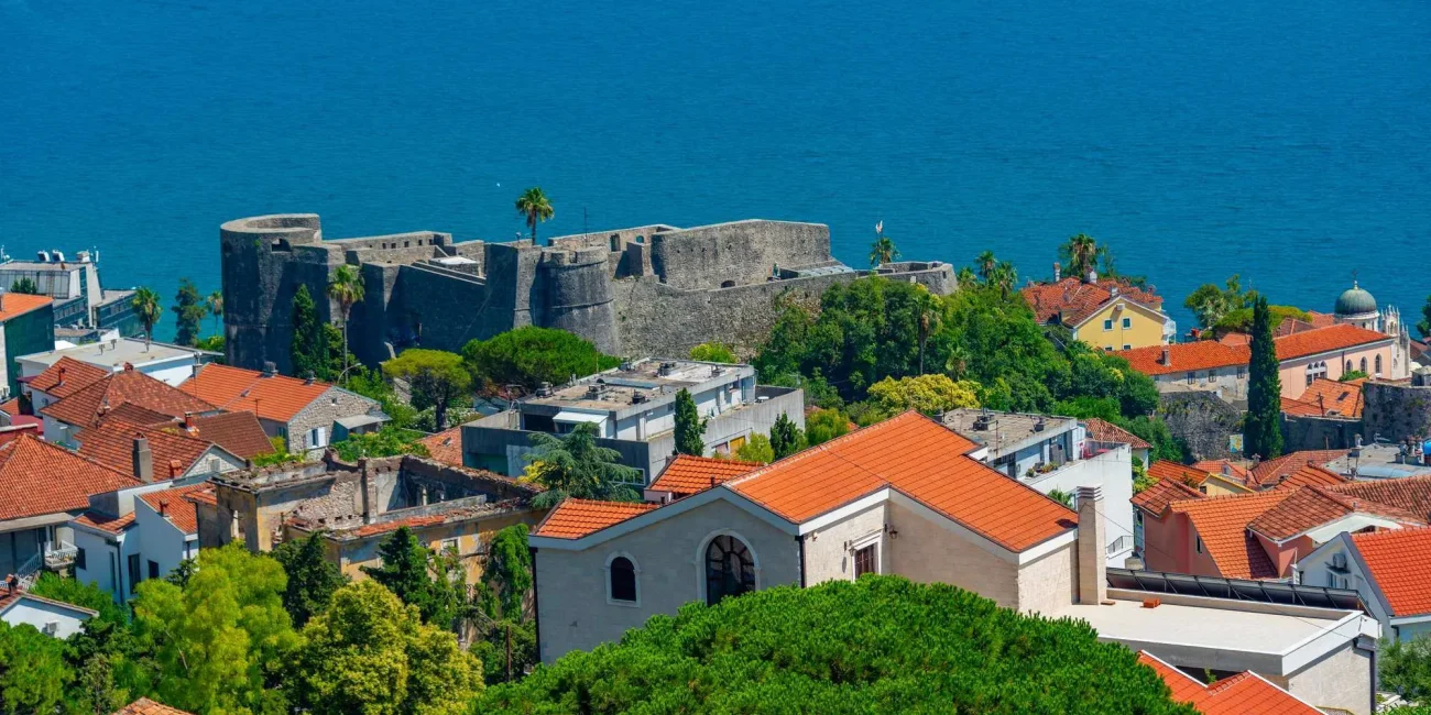 Crna Gora, Herceg Novi, Kanli Kula, krvava kula, Porte di Terra, Hercegnovski filmski festival, Guitar Art Summer Fest, Operosa Montenegro Opera Festival, Kanli kula wikipedia, Kanli kula značenje, Kanli kula ulaz Montenegro, Herceg Novi, Kanli Kula, bloody tower, Porte di Terra, Herceg Novi Film Festival, Guitar Art Summer Fest, Operosa Montenegro Opera Festival,Kanli kula wikipedia, Kanli kula meaning, Kanli kula entrance