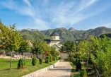 Manastir Morača, Morača Kolašin, manastiri Crne Gore, freske proroka Ilije, Svetište Crna Gora, povijest Morače, rijeka Morača, vodopad Svetigora, kanjon Morače, duhovna mjesta Crne Gore, Stefan Vukanović, Stefan Nemanja, rijeka Morača i vodopad Svetigora, kulturna baština Crne Gore, srednjovjekovna umjetnost Crne Gore, ikonostas Manastira Morača, legende o Manastiru Morača, obnovljeni manastiri Crne Gore, freske iz 13. stoljeća, Prorok Ilija u Morači, srednjovjekovni manastiri Balkana, manastiri u prirodnom okruženju, crkvena umjetnost Crne Gore, Kolašin kulturna baština, Crna Gora, Kolašin, Manastir Morača, Morača Monastery, Morača Kolašin, monasteries of Montenegro, frescoes of the prophet Elijah, Sanctuary of Montenegro, history of Morača, Morača river, Svetigora waterfall, Morača canyon, spiritual places of Montenegro, Stefan Vukanović, Stefan Nemanja, Morača river and Svetigora waterfall, cultural heritage of Montenegro, medieval art of Montenegro, iconostasis of Morača Monastery, legends of Morača Monastery, restored monasteries of Montenegro, frescoes from the 13th century, Prophet Ilija in Morača, medieval monasteries of the Balkans, monasteries in natural surroundings, ecclesiastical art of Montenegro, Kolašin cultural heritage, Montenegro, Kolašin, Morača Monastery,