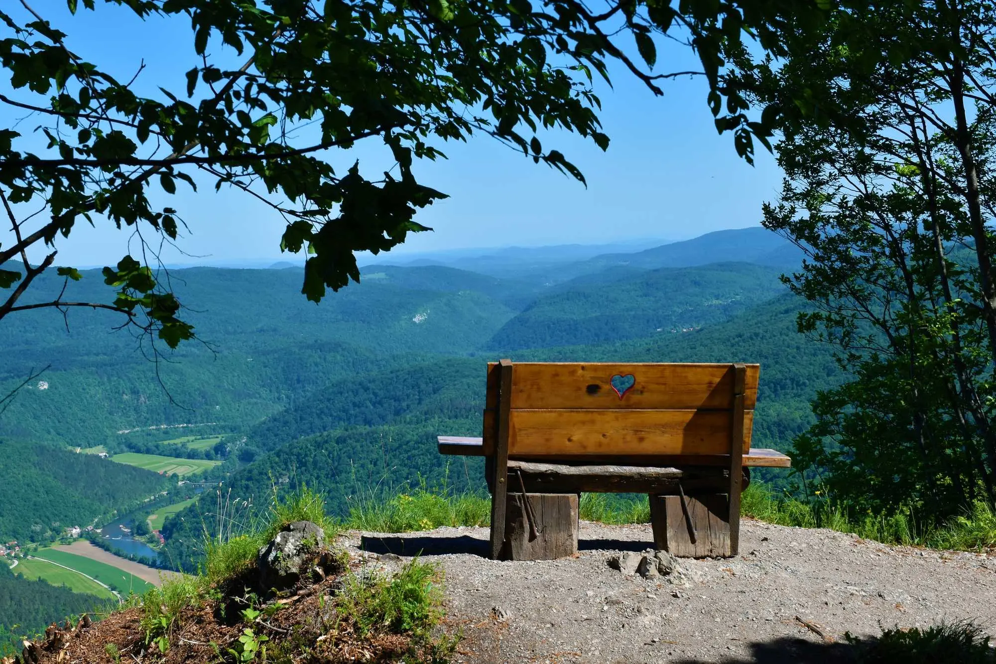 Slovenija, Slovenija u proljeće, Kolpa Park prirode, Park prirode Kolpa, dolina rijeke Kolpe, Robanov kot, Snežnik, dvorac Snežnik, Kostanjevica na Krki, slovenska Venecija, samostan Kostanjevica, Prirodni rezervat Zelenci, Sava Dolinka, Slovenia, Slovenia in the spring, Kolpa Nature Park, Kolpa Nature Park, Kolpa River Valley, Robanov Kot, Snežnik, Snežnik Castle, Kostanjevica na Krka, Slovenian Venice, Kostanjevica Monastery, Zelenci Nature Reserve, Sava Dolinka,