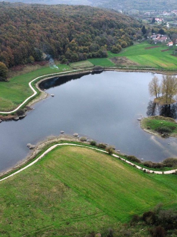 Lake Švičko, Švičko Lake, Otočac, Croatia, Gacka river, Švičko jezero, Otočac, Hrvatska, rijeka Gacka,