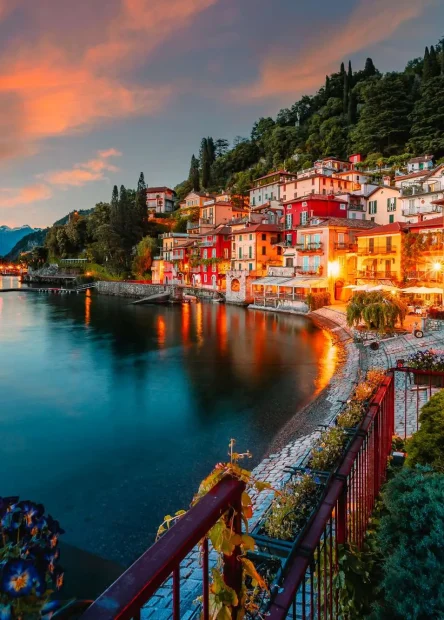 Bellagio, biser jezera Como, Varenna, Menaggio,Villa Carlotta, Villa del Balbianello, veličanstvena vila na rtu poznata po filmskim scenama, La Via dei Monti Lariani, Monte Grona, planinski vrh iznad Menaggia, Como, Lugano i Maggiore, Lugano, Orrido di Bellano, jezero Como, najfotografiranija jezera u Italiji, Cattedrale di Santa Maria Assunta, katedrala u Comu, Duomo di Como, Museo Barca Lariana u Pianellu, Via Regina, drevna rimska cesta , pizzoccheri, Valtellina, jezero Como, Bellagio, Varenna, Menaggio, Como grad, Villa Carlotta, Villa del Balbianello, Duomo di Como, Cattedrale di Santa Maria Assunta, La Via dei Monti Lariani, Monte Grona, Orrido di Bellano, Museo Barca Lariana, Via Regina, pizzoccheri, talijanska jezera, što posjetiti u Italiji, jezera Italije, putovanje u Como, Bellagio, the pearl of Lake Como, Varenna, Menaggio, Villa Carlotta, Villa del Balbianello, a magnificent villa on the cape famous for movie scenes, La Via dei Monti Lariani, Monte Grona, a mountain peak above Menaggio, Como, Lugano and Maggiore, Lugano, Orrido di Bellano, Lake Como, the most photographed lakes in Italy, Cattedrale di Santa Maria Assunta, Cathedral of Como, Duomo di Como, Museo Barca Lariana in Pianello, Via Regina, an ancient Roman road, pizzoccheri, Valtellina, Lake Como, Bellagio, Varenna, Menaggio, Como city, Villa Carlotta, Villa del Balbianello, Duomo di Como, Cattedrale di Santa Maria Assunta, La Via dei Monti Lariani, Monte Grona, Orrido di Bellano, Museo Barca Lariana, Via Regina, pizzoccheri, italian lakes, what to visit in Italy, lakes of Italy, trip to Como