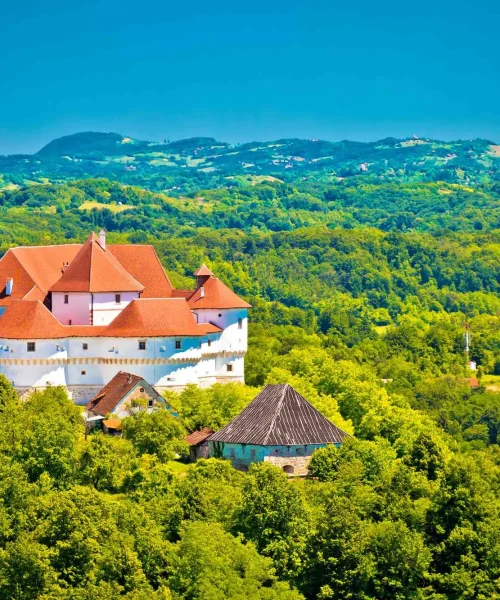 Veliki Tabor, Noć tvrđava, Noć tvrđava Veliki Tabor, Noć tvrđava u Velikom Taboru, Veronika Desinićka, Fridrih Celjski, Hrvatsko zagorje, Družbe Vitezova Zlatnog Kaleža, Dvorac Trakošćan, Trakošćan, izložba Trakošćan, događanja Veliki Tabor, što vidjeti u Hrvatskom zagorju, viteški spektakl Hrvatska, srednjovjekovne igre Hrvatska, manifestacija Noć tvrđava 2025, dvorci Hrvatskog zagorja, izlet u Veliki Tabor, radionice za djecu Hrvatsko zagorje, noćno vodstvo dvorci Hrvatska, streličarstvo i srednjovjekovne igre, legenda o Veroniki Desinić, Veliki Tabor legenda, Trakošćan izložba, Veliki Tabor, Night of the Fortresses, Night of the Fortresses Veliki Tabor, Night of the Fortresses in Veliki Tabor, Veronika Desinićka, Frederick of Celje, Croatian Zagorje, Knights of the Golden Chalice, Trakošćan Castle, Trakošćan, Trakošćan exhibition, events Veliki Tabor, what to see in Croatian Zagorje, knightly spectacle Croatia, medieval games Croatia, event Night of the Fortresses 2025, castles of Croatian Zagorje, excursion to Veliki Tabor, workshops for children Croatian Zagorje, night guided castles Croatia, archery and medieval games, legend of Veronika Desinić, Veliki Tabor legend, Trakošćan exhibition