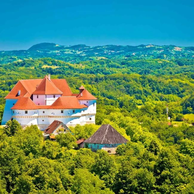 Veliki Tabor, Noć tvrđava, Noć tvrđava Veliki Tabor, Noć tvrđava u Velikom Taboru, Veronika Desinićka, Fridrih Celjski, Hrvatsko zagorje, Družbe Vitezova Zlatnog Kaleža, Dvorac Trakošćan, Trakošćan, izložba Trakošćan, događanja Veliki Tabor, što vidjeti u Hrvatskom zagorju, viteški spektakl Hrvatska, srednjovjekovne igre Hrvatska, manifestacija Noć tvrđava 2025, dvorci Hrvatskog zagorja, izlet u Veliki Tabor, radionice za djecu Hrvatsko zagorje, noćno vodstvo dvorci Hrvatska, streličarstvo i srednjovjekovne igre, legenda o Veroniki Desinić, Veliki Tabor legenda, Trakošćan izložba, Veliki Tabor, Night of the Fortresses, Night of the Fortresses Veliki Tabor, Night of the Fortresses in Veliki Tabor, Veronika Desinićka, Frederick of Celje, Croatian Zagorje, Knights of the Golden Chalice, Trakošćan Castle, Trakošćan, Trakošćan exhibition, events Veliki Tabor, what to see in Croatian Zagorje, knightly spectacle Croatia, medieval games Croatia, event Night of the Fortresses 2025, castles of Croatian Zagorje, excursion to Veliki Tabor, workshops for children Croatian Zagorje, night guided castles Croatia, archery and medieval games, legend of Veronika Desinić, Veliki Tabor legend, Trakošćan exhibition