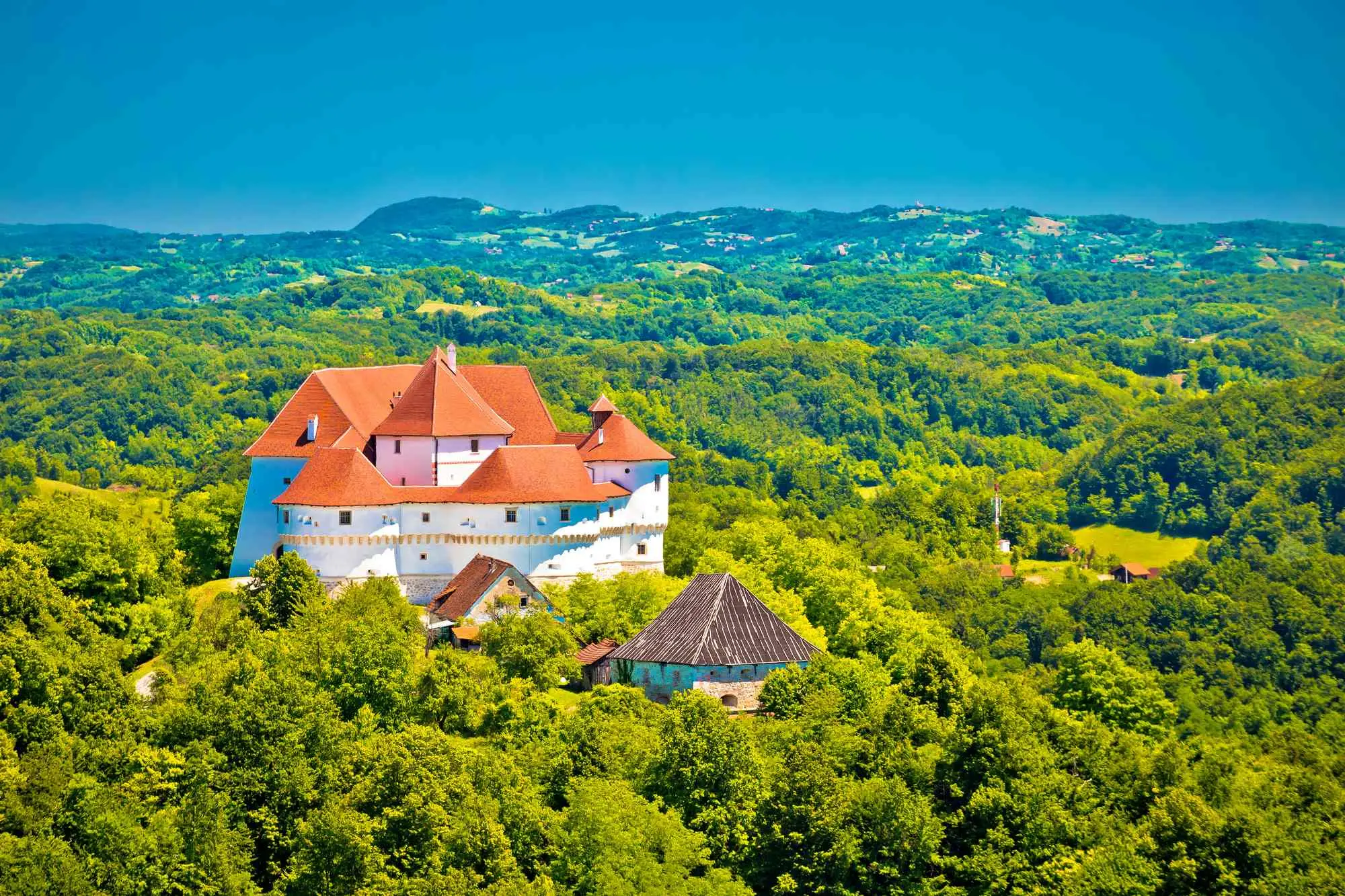 Veliki Tabor, Noć tvrđava, Noć tvrđava Veliki Tabor, Noć tvrđava u Velikom Taboru, Veronika Desinićka, Fridrih Celjski, Hrvatsko zagorje, Družbe Vitezova Zlatnog Kaleža, Dvorac Trakošćan, Trakošćan, izložba Trakošćan, događanja Veliki Tabor, što vidjeti u Hrvatskom zagorju, viteški spektakl Hrvatska, srednjovjekovne igre Hrvatska, manifestacija Noć tvrđava 2025, dvorci Hrvatskog zagorja, izlet u Veliki Tabor, radionice za djecu Hrvatsko zagorje, noćno vodstvo dvorci Hrvatska, streličarstvo i srednjovjekovne igre, legenda o Veroniki Desinić, Veliki Tabor legenda, Trakošćan izložba, Veliki Tabor, Night of the Fortresses, Night of the Fortresses Veliki Tabor, Night of the Fortresses in Veliki Tabor, Veronika Desinićka, Frederick of Celje, Croatian Zagorje, Knights of the Golden Chalice, Trakošćan Castle, Trakošćan, Trakošćan exhibition, events Veliki Tabor, what to see in Croatian Zagorje, knightly spectacle Croatia, medieval games Croatia, event Night of the Fortresses 2025, castles of Croatian Zagorje, excursion to Veliki Tabor, workshops for children Croatian Zagorje, night guided castles Croatia, archery and medieval games, legend of Veronika Desinić, Veliki Tabor legend, Trakošćan exhibition