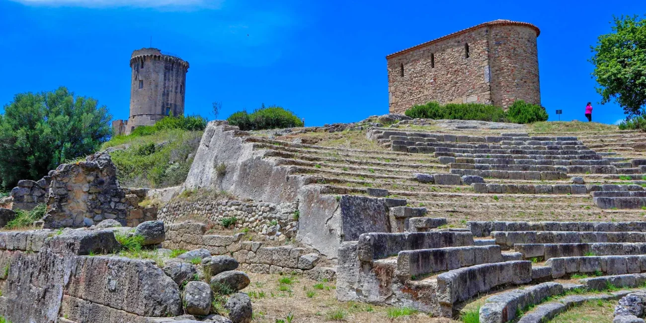 Narona, Butrint, Velia, Velia arheološki park, Velia antički grad, antički grad  Velia, Elea, Eleatska škola, Tirensko  more, Porta Rosa, filozofska kolijevka, Nacionalni park Cilento, Ascea, arheološki park Velia, Parmenid, Zenon, antički grad Italija, grčke kolonije Italija, filozofija u antici, Velika Grčka, Velia povijest, arheološka nalazišta Italija, što posjetiti u Kampaniji, UNESCO Italija, Narona, Butrint, Velia, Velia archaeological park, Velia ancient city, ancient city of Velia, Elea, Eleatic School, Tyrrhenian Sea, Porta Rosa, cradle of philosophy, Cilento National Park, Ascea, Velia archaeological park, Parmenides, Zeno, ancient city Italy, Greek colonies Italy, philosophy in antiquity, Magna Graecia, Velia history, archaeological sites Italy, what to visit in Campania, UNESCO Italy,