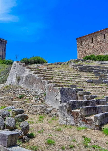 Narona, Butrint, Velia, Velia arheološki park, Velia antički grad, antički grad  Velia, Elea, Eleatska škola, Tirensko  more, Porta Rosa, filozofska kolijevka, Nacionalni park Cilento, Ascea, arheološki park Velia, Parmenid, Zenon, antički grad Italija, grčke kolonije Italija, filozofija u antici, Velika Grčka, Velia povijest, arheološka nalazišta Italija, što posjetiti u Kampaniji, UNESCO Italija, Narona, Butrint, Velia, Velia archaeological park, Velia ancient city, ancient city of Velia, Elea, Eleatic School, Tyrrhenian Sea, Porta Rosa, cradle of philosophy, Cilento National Park, Ascea, Velia archaeological park, Parmenides, Zeno, ancient city Italy, Greek colonies Italy, philosophy in antiquity, Magna Graecia, Velia history, archaeological sites Italy, what to visit in Campania, UNESCO Italy,