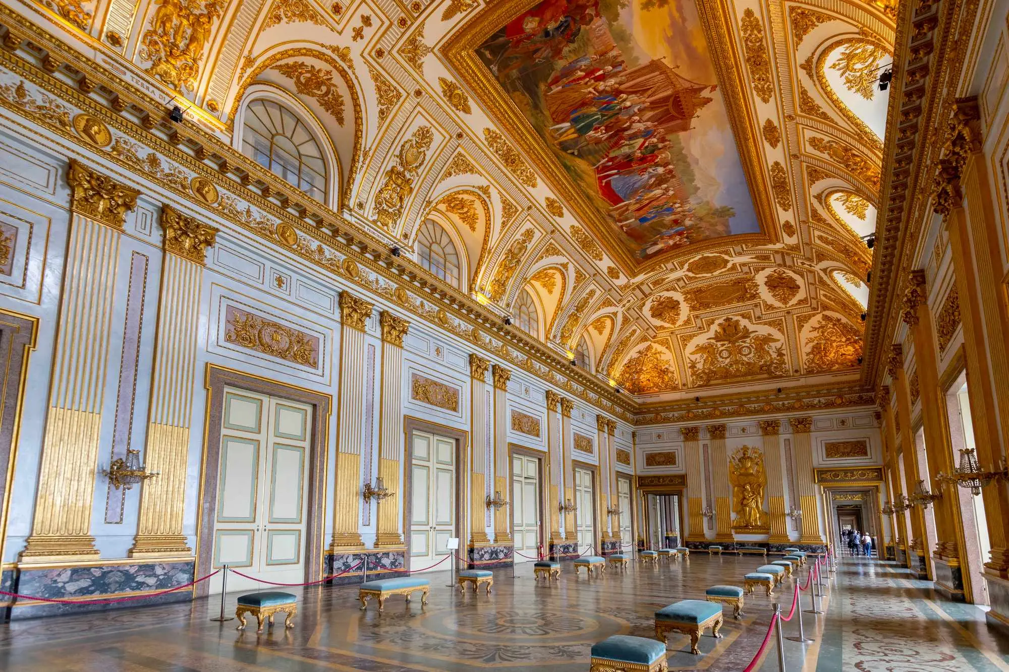 Reggia di Caserta, kraljevska palača Caserta, palača Caserta, najveća kraljevska rezidencija, kraljevska rezidencija, Kampanija, Napulj, Bourbon, dinastija Bourbon, Karlo III. Bourbon, Luigi Vanvitelli, akvadukt Carolino, talijanske palače, barokna arhitektura Italija, Versailles Italija, povijest Caserte, UNESCO palača,Reggia di Caserta, Royal Palace of Caserta, Palace of Caserta, largest royal residence, royal residence, Campania, Naples, Bourbon, Bourbon dynasty, Charles III of Bourbon, Luigi Vanvitelli, Carolino aqueduct, Italian palaces, Baroque architecture Italy, Versailles Italy, history of Caserta, UNESCO palace,