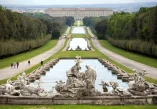 Reggia di Caserta, kraljevska palača Caserta, palača Caserta, najveća kraljevska rezidencija, kraljevska rezidencija, Kampanija, Napulj, Bourbon, dinastija Bourbon, Karlo III. Bourbon, Luigi Vanvitelli, akvadukt Carolino, talijanske palače, barokna arhitektura Italija, Versailles Italija, povijest Caserte, UNESCO palača, Reggia di Caserta, Royal Palace of Caserta, Palace of Caserta, largest royal residence, royal residence, Campania, Naples, Bourbon, Bourbon dynasty, Charles III of Bourbon, Luigi Vanvitelli, Carolino aqueduct, Italian palaces, Baroque architecture Italy, Versailles Italy, history of Caserta, UNESCO palace,