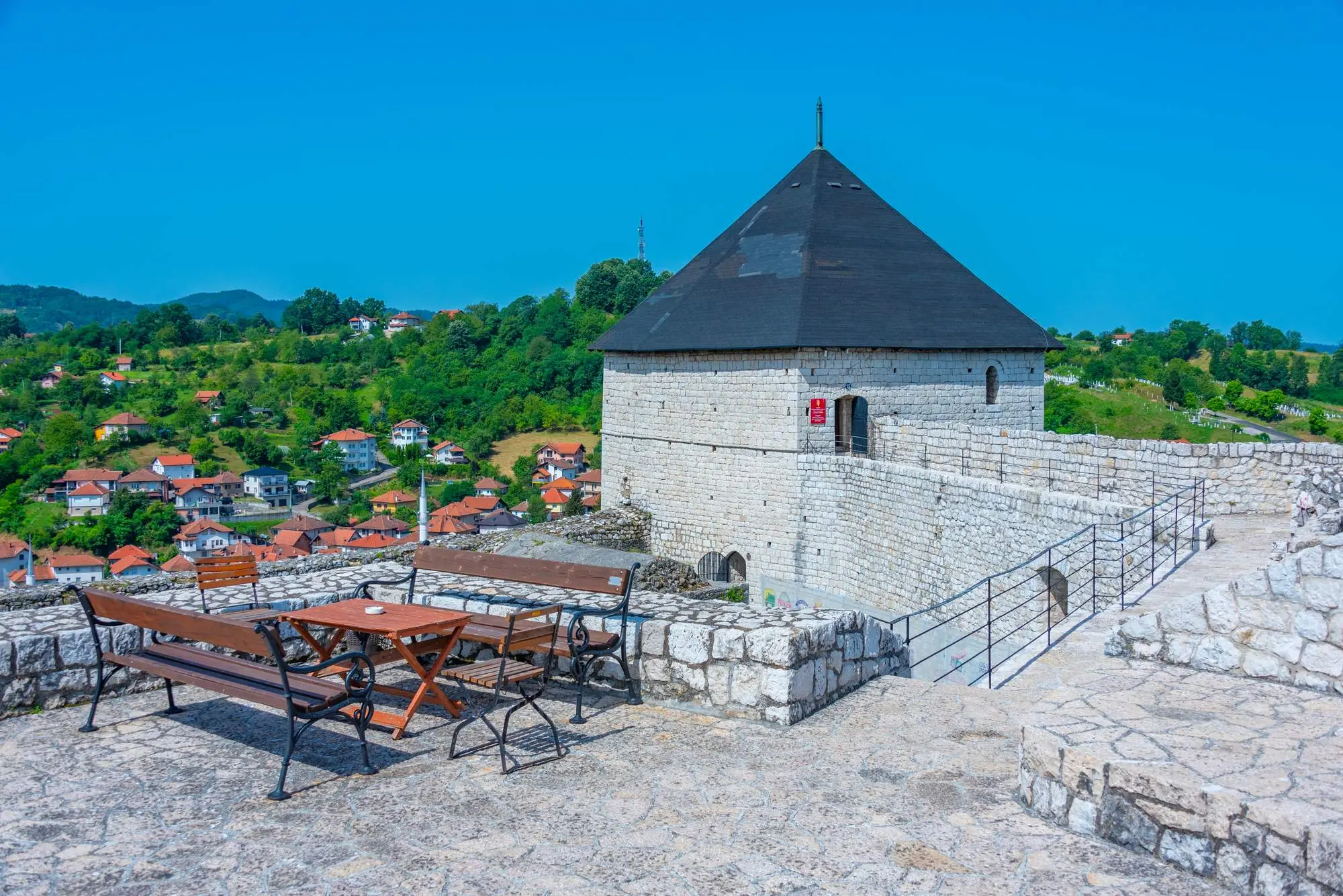 Tešanj tvrđava, Stari grad Tešanj, tvrđave u Bosni i Hercegovini, Gradina Tešanj, povijest Tešnja, srednjovjekovna tvrđava BiH, turizam Tešanj, kulturna baština BiH, tvrđava koja nije osvojena, Eugen Savojski Tešanj, muzeji u Bosni i Hercegovini, znamenitosti Bosne, Eminagića konak, Gazi Ferhad-begova džamija, Tešanj, rijeka Bosna, Tešanjska tvrđava, Gradina u Tešnju, Kapetanova kula, Dizdareva kula, Tešanj kroz stoljeća, tvrđava Tešanj, rijeka Tešanjka, kralj Stjepan Tomašević, Eugen Savojski,Tešanj fortress, Old Town Tešanj, fortresses in Bosnia and Herzegovina, Tešanj Castle, history of Tešanj, medieval fortress of Bosnia and Herzegovina, tourism Tešanj, cultural heritage of Bosnia and Herzegovina, fortress that was not conquered, Eugen of Savoy Tešanj, museums in Bosnia and Herzegovina, sights of Bosnia, Eminagića konak, Gazi Ferhad-beg's mosque, Tešanj, Bosna River, Tešanj Fortress, Castle in Tešanj, Captain's Tower, Dizdar's Tower, Tešanj through the centuries, Tešanj fortress, Tešanjka river, King Stjepan Tomašević, Eugen of Savoy,