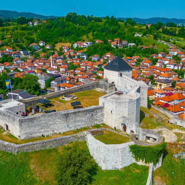 Tešanj tvrđava, Stari grad Tešanj, tvrđave u Bosni i Hercegovini, Gradina Tešanj, povijest Tešnja, srednjovjekovna tvrđava BiH, turizam Tešanj, kulturna baština BiH, tvrđava koja nije osvojena, Eugen Savojski Tešanj, muzeji u Bosni i Hercegovini, znamenitosti Bosne, Eminagića konak, Gazi Ferhad-begova džamija, Tešanj, rijeka Bosna, Tešanjska tvrđava, Gradina u Tešnju, Kapetanova kula, Dizdareva kula, Tešanj kroz stoljeća, tvrđava Tešanj, rijeka Tešanjka, kralj Stjepan Tomašević, Eugen Savojski, Tešanj fortress, Old Town Tešanj, fortresses in Bosnia and Herzegovina, Tešanj Castle, history of Tešanj, medieval fortress of Bosnia and Herzegovina, tourism Tešanj, cultural heritage of Bosnia and Herzegovina, fortress that was not conquered, Eugen of Savoy Tešanj, museums in Bosnia and Herzegovina, sights of Bosnia, Eminagića konak, Gazi Ferhad-beg's mosque, Tešanj, Bosna River, Tešanj Fortress, Castle in Tešanj, Captain's Tower, Dizdar's Tower, Tešanj through the centuries, Tešanj fortress, Tešanjka river, King Stjepan Tomašević, Eugen of Savoy,