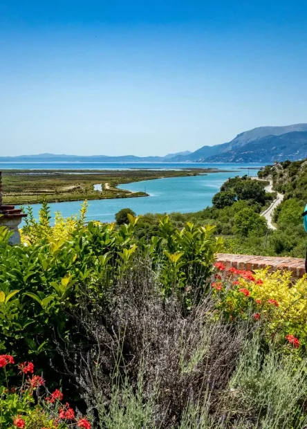 jezero Butrint, nacionalni park Butrint, Albanija, Akropola Butrint, kanal Vivari, Lavlja vrata,dvorac Ali paše Tepelene, Butrint krstionica, Butrinit, Nacionalni park Butrint, Albanija putovanje, dvorac Ali-paše, arheološki lokaliteti Albanija, priroda u Albaniji, rimsko kazalište Butrint, krstionica Butrint, UNESCO Albanija, što vidjeti u Albaniji, Lake Butrint, Butrint National Park, Albania, Butrint Acropolis, Vivari Canal, Lion's Gate, Ali Pasha Tepelene Castle, Butrint Baptistery, Butrint, Butrint National Park, Albania travel, Ali Pasha Castle, archaeological sites Albania, nature in Albania, Butrint Roman Theater, Butrint Baptistery, UNESCO Albania, what to see in Albania,