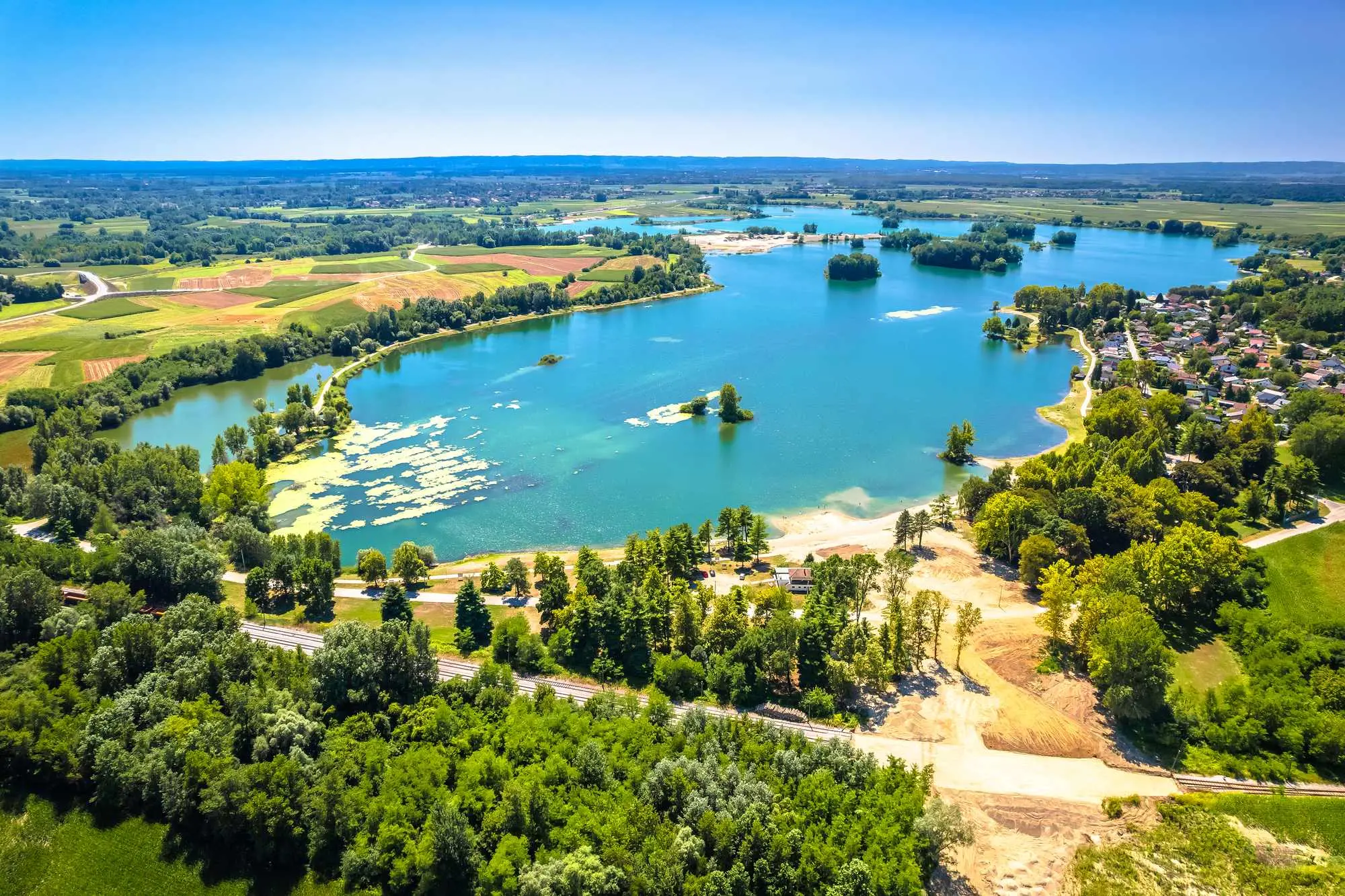Šoderica, jezero Šoderica, Koprivnica, rijeka Drava, izlet sjever Hrvatske, Miss Šoderice, podravina, vikend izlet hrvatska, priroda koprivnica, kupanje u jezeru, ptice močvarice, hrvatska jezera, ribolov podravina, Legrad, općina Legrad, Koprivničko-križevačka županija, Šoderica, Šoderica Lake, Koprivnica, Drava River, trip to northern Croatia, Miss Šoderica, Podravina, weekend trip Croatia, nature Koprivnica, swimming in the lake, wetland birds, Croatian lakes, fishing Podravina, Legrad, municipality Legrad, Koprivnica-Križevci County,