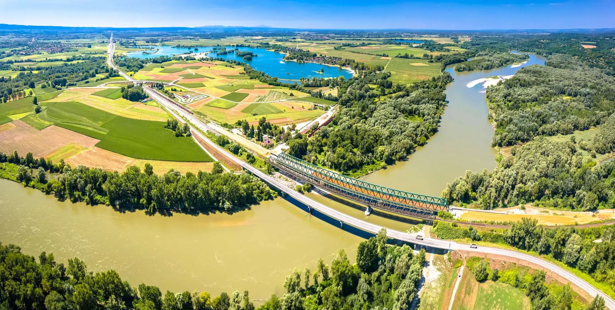 Šoderica, jezero Šoderica, Koprivnica, rijeka Drava, izlet sjever Hrvatske, Miss Šoderice, podravina, vikend izlet hrvatska, priroda koprivnica, kupanje u jezeru, ptice močvarice, hrvatska jezera, ribolov podravina, Legrad, općina Legrad, Koprivničko-križevačka županija, Šoderica, Šoderica Lake, Koprivnica, Drava River, trip to northern Croatia, Miss Šoderica, Podravina, weekend trip Croatia, nature Koprivnica, swimming in the lake, wetland birds, Croatian lakes, fishing Podravina, Legrad, municipality Legrad, Koprivnica-Križevci County,