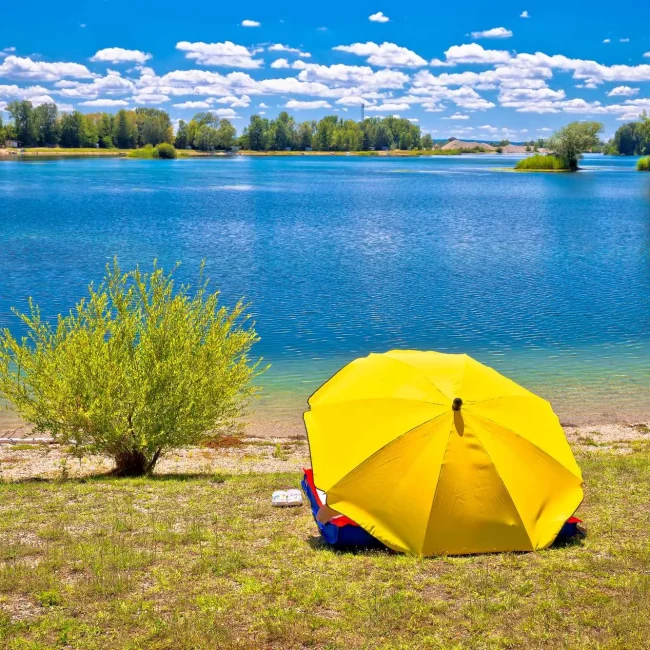 Šoderica, jezero Šoderica, Koprivnica, rijeka Drava, izlet sjever Hrvatske, Miss Šoderice, podravina, vikend izlet hrvatska, priroda koprivnica, kupanje u jezeru, ptice močvarice, hrvatska jezera, ribolov podravina, Legrad, općina Legrad, Koprivničko-križevačka županija,  Šoderica, Šoderica Lake, Koprivnica, Drava River, trip to northern Croatia, Miss Šoderica, Podravina, weekend trip Croatia, nature Koprivnica, swimming in the lake, wetland birds, Croatian lakes, fishing Podravina, Legrad, municipality Legrad, Koprivnica-Križevci County,