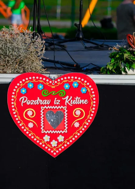 Brkovi, Silente, 5 za Petrovo, Petrovo, Petrovo Kutina, Dan grada Kutine, Dražen Zečić, Petrovo 2025, Kutina događanja lipanj, Dan grada Kutine, Petrovo slavlje kutinsko, blagdan sv. Petra i Pavla, koncerti u Kutini, tradicija Moslavina, folklor Kutina,