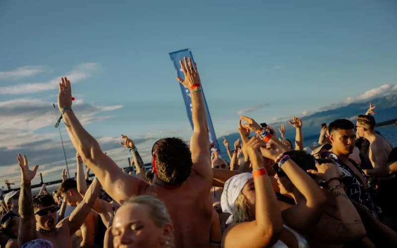 Verknipt Croatia, Verknipt Croatia 2025, Verknipt Croatia Holiday Festival, Zrće, Zrće festivali, otok Pag, Pag, Zrće 2025, techno festival Pag, hard techno Hrvatska, ljetni festivali 2025, Papaya Club, Verknipt lineup, festivalski turizam, techno scena Europa, party na moru, SHLØMO, 6EJOU, Adriån Mills, Basswell, Anxhel, Alignment, Novah, Verknipt Croatia, Verknipt Croatia 2025, Verknipt Croatia Holiday Festival, Zrće, Zrće festivals, island of Pag, Pag, Zrće 2025, techno festival Pag, hard techno Croatia, summer festivals 2025, Papaya Club, Verknipt lineup, festival tourism, techno scene Europe, party at sea, SHLØMO, 6EJOU, Adriån Mills, Basswell, Anxhel, Alignment, Novah,