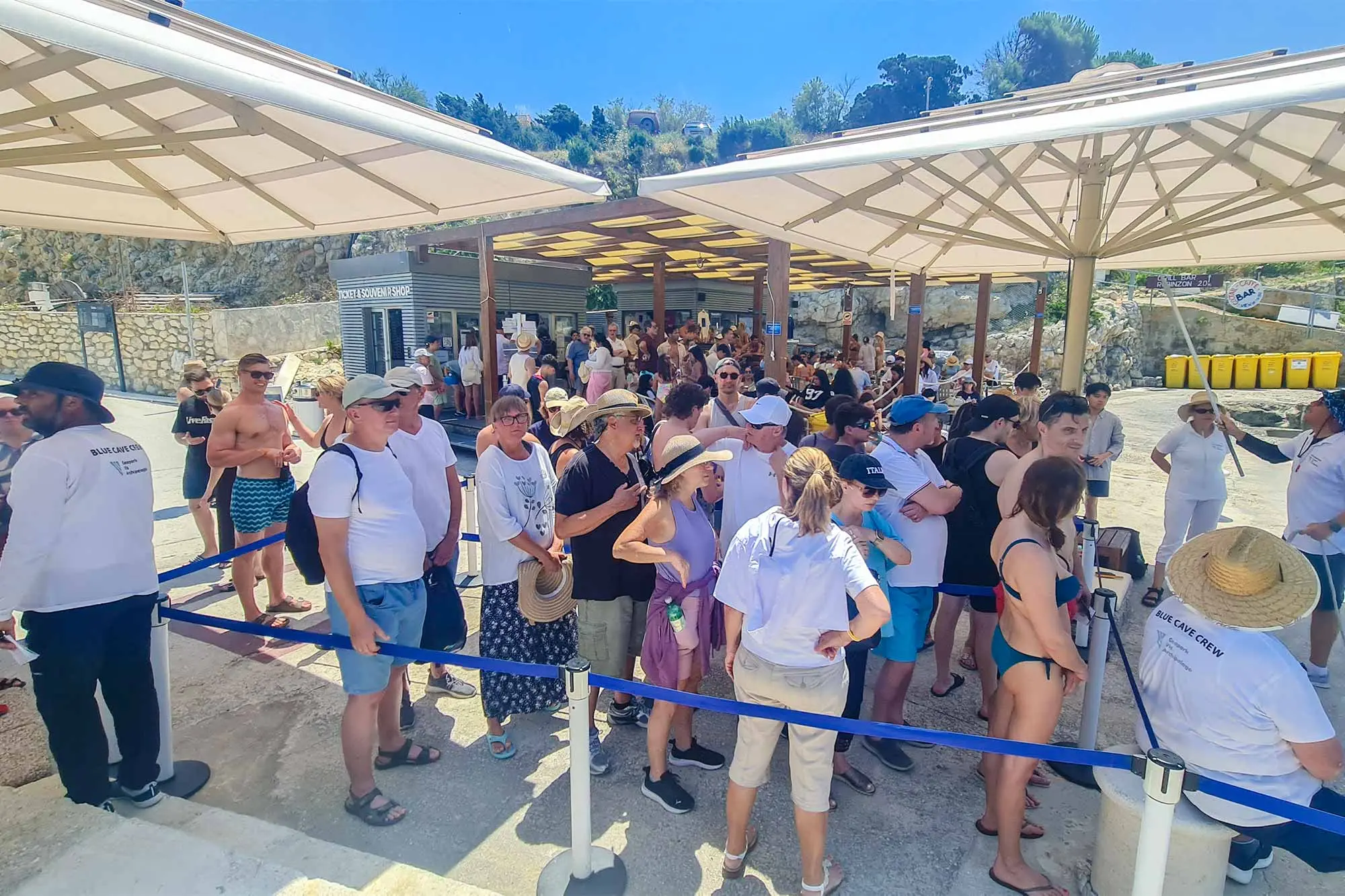 Biševo, Modra špilja, Porat plaža, Medvedina špilja, izlet iz Komiže, Komiža brod, otok Vis, sredozemna medvjedica, Eleonorin sokol, tuna steak Porat, Centar za posjetitelje Modra špilja, izlet na Biševo, Modra špilja biševo cijena, Modra špilja wikipedia, Biševo, Blue Cave, Porat beach, Bear's Cave, excursion from Komiža, Komiža boat, island of Vis, Mediterranean monk seal, Eleonora's Falcon, tuna steak Porat, Blue Cave Visitor Center, excursion to Biševo, Blue Cave biševo price, Blue Cave wikipedia,