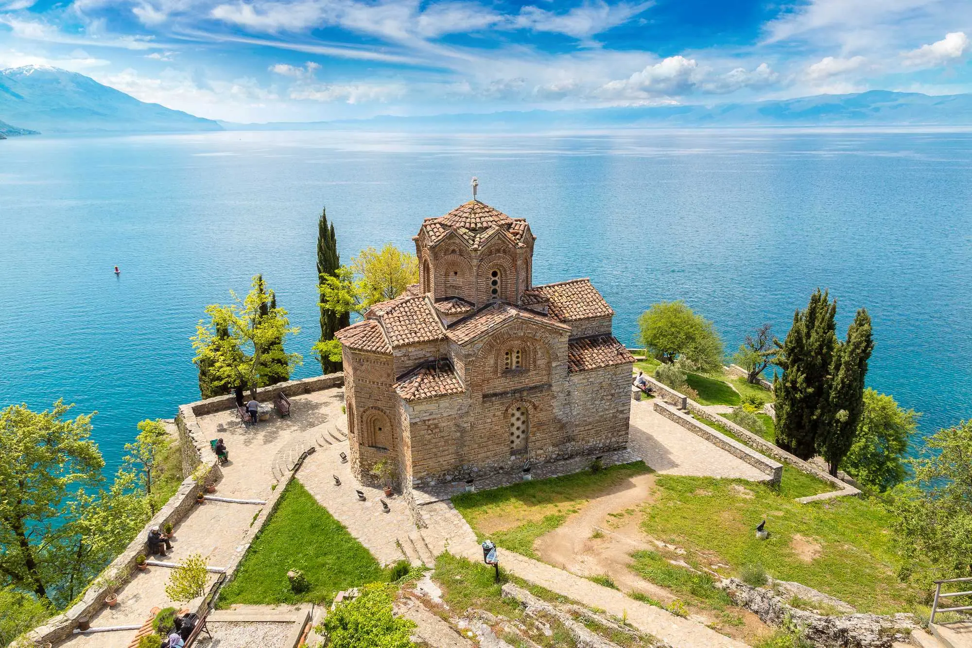 Sjeverna Makedonija, Albanija, najstarije jezero u Europi, Ohridsko jezero, jezero Ohrid, Pogradec, Ohrid, Crkva sv. Jovana Kanea, Tvrđava cara Samuila, Manastir Sveti Naum, Samuilova kula, Plaošnik, Crni Drim, Drilon, planina Galičice, atrakcije, što vidjeti, putovanje, Sveti Naum, Jovan Kaneo, UNESCO, BalkanNorth Macedonia, Albania, the oldest lake in Europe, Lake Ohrid, Lake Ohrid, Pogradec, Ohrid, Church of St. Jovana Kanea, Tsar Samuil's Fortress, Sveti Naum Monastery, Samuil's Tower, Plaošnik, Crni Drim, Drilon, Galičice Mountain,attractions, what to see, travel, Sveti Naum, Jovan Kaneo, UNESCO, Balkans
