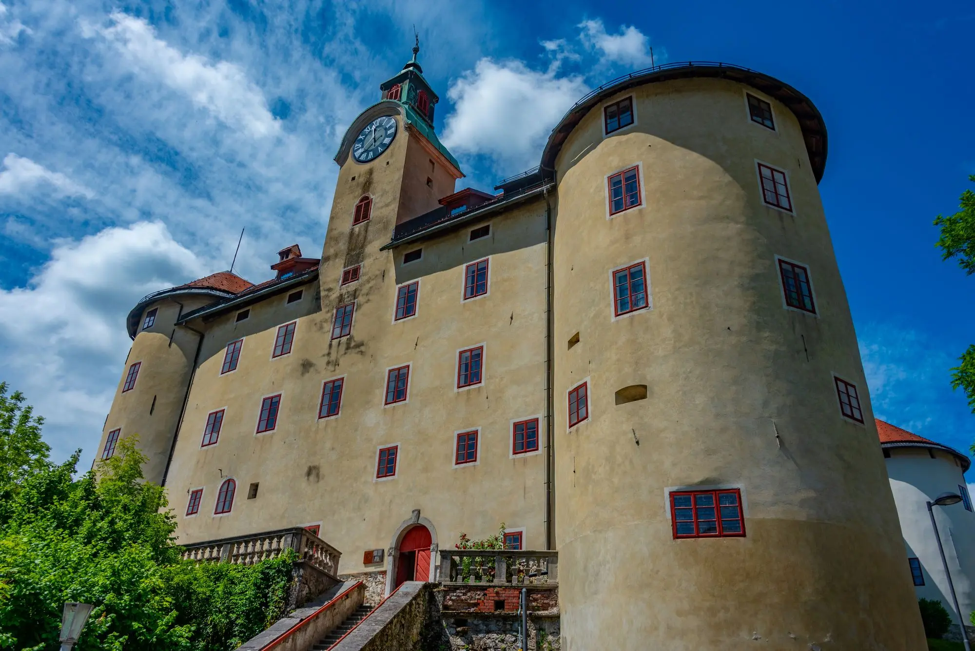 Slovenija, Idrija, Gewerkenegg, dvorac Gewerkenegg, Idrija dvorac, rudnik žive, Idrija rudnik, srednjeeuropske utvrde, Mestni muzej Idrija, Idrija Slovenija, rudnik žive, UNESCO baština, slovenski dvorci, povijest Idrije, industrijska baština, renesansni dvorac, muzej Idrija, kulturna baština Slovenije,Slovenia, Idrija, Gewerkenegg, Gewerkenegg castle, Idrija castle, mercury mine, Idrija mine, Central European fortifications, Idrija Town Museum, Idrija Slovenia, mercury mine, UNESCO heritage, Slovenian castles, history of Idrija, industrial heritage, Renaissance castle, Idrija museum, cultural heritage of Slovenia