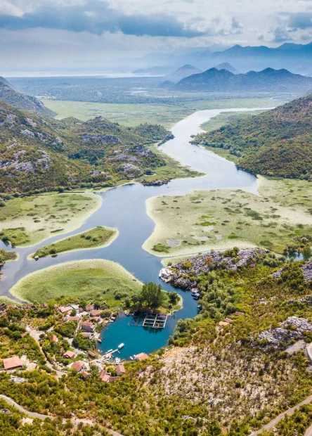 Cetinje, Skadarsko jezero, Virpazar, Karuč, Petar Prvi Petrović Njegoš, Karučko oko, parabrod Skenderbeg,Karuč, Skadarsko jezero, Crna Gora, ribarsko selo, Karučko oko, kula Petra Prvog, Cetinje, Virpazar, autentična sela, prirodne ljepote Crne Gore, skadarsko jezero skriveni dragulj Cetinje, Lake Skadar, Virpazar, Karuč, Peter Petrović Njegoš, Karučko oko, steamboat Skenderbeg, Karuč, Skadarsko lake, Montenegro, fishing village, Karučko oko, tower of Peter the First, Cetinje, Virpazar, authentic villages, natural beauty of Montenegro, Skadar lake a hidden gem
