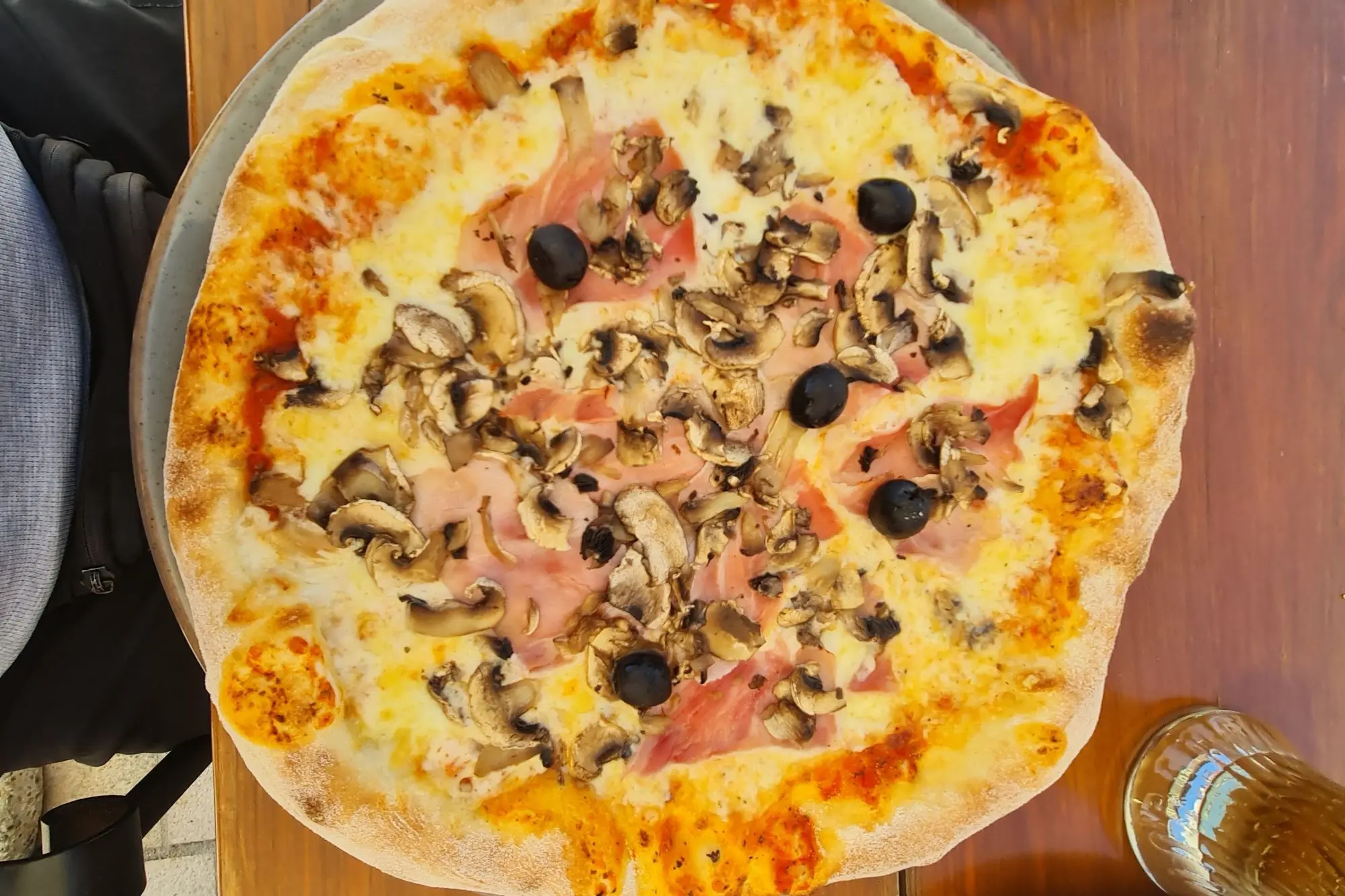 pizzeria Kut Vis, pizza na Visu, restoran Kut Vis, gdje jesti Vis, Vis pizza preporuka, otok Vis hrana, Pizzeria uz more, ručak na Visu, restoran uz obalu Vis, pizzeria Kut, pizzeria vis, pizzeria kut vis, pizzeria kut meni, pizzeria kut vis menu, pizzeria Kut Vis, pizza on Vis, restaurant Kut Vis, where to eat Vis, Vis pizza recommendation, island of Vis food, Pizzeria by the sea, lunch on Vis, restaurant by the coast Vis, pizzeria Kut, pizzeria vis, pizzeria kut vis, pizzeria kut menu, pizzeria kut vis menu,