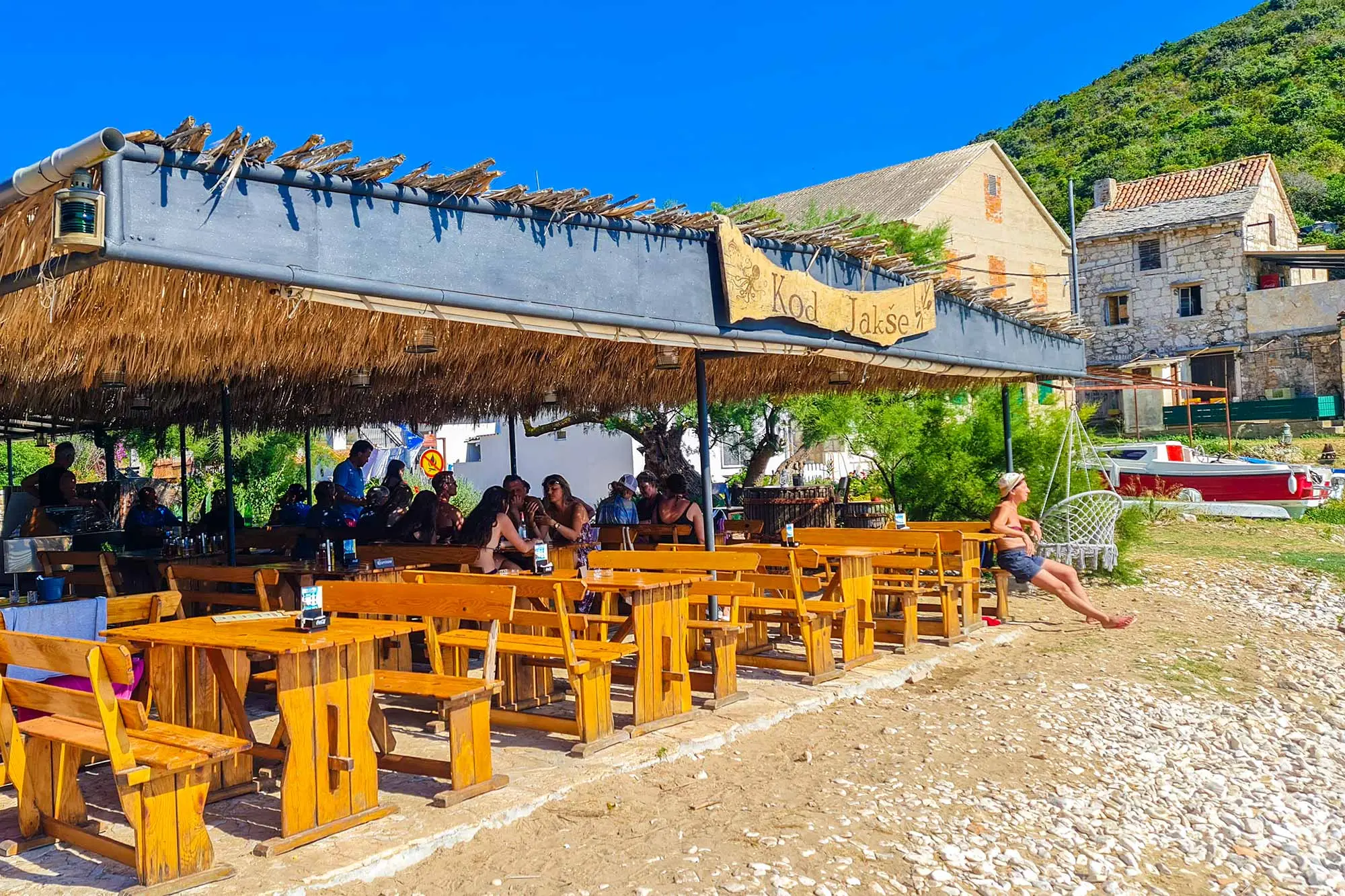 Biševo, Porat, restoran Kod Jakše, tuna steak, otok Vis, dalmatinska kuhinja, jadranska gastronomija, plavac mali, putopis Biševo, Porat restoran, Biševo restoran, Kod Jakše, Kod Jakše Biševo, Porat restoran, tuna steak biševo, tuna steak, Kod Jakše recenzija, Biševo restorani recenzija, recenzija Biševo, Porat, restaurant Kod Jakše, tuna steak, island of Vis, Dalmatian cuisine, Adriatic gastronomy, Plavac Mali, travelogue Biševo, Porat restaurant, Biševo restaurant, Kod Jakše, Kod Jakše Biševo, Porat restaurant, tuna steak biševo, tuna steak, Kod Jakše review, Biševo restaurants review,