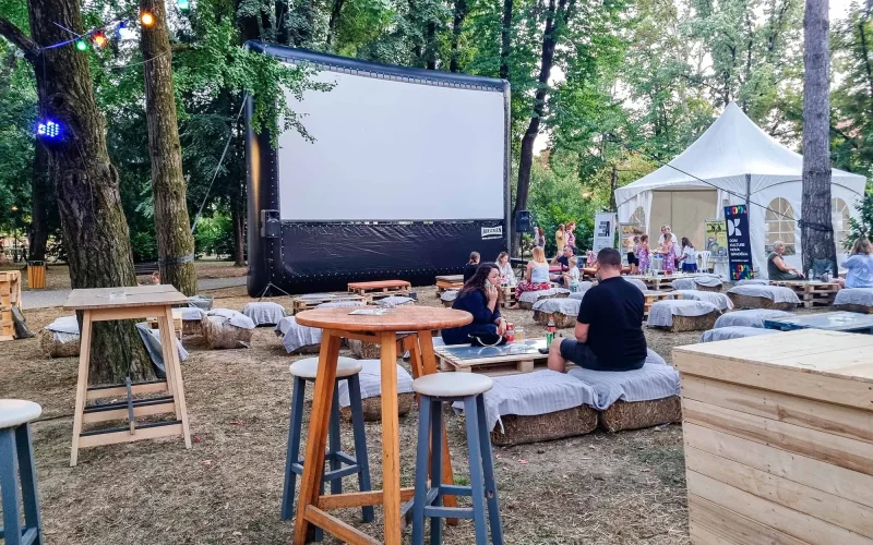 Nova Gradiška, 29. Novogradiško glazbeno ljeto,  Novogradiško glazbeno ljeto, NG ljeto, Šumarsko društvo Nova Gradiška, Rockeri, Valentino, Vatra, Grše i Urban&4, Tamburaški sastav Satir, Gazde, Hiljson Mandela & Miach, Jole, Šank, Tamburaški sastav Satir, Krankšvester, Jelena Rozga, Saša Matić, Frajle, Nova Gradiška, Novogradiško glazbeno ljeto koncerti, Novogradiško glazbeno ljeto program, Novogradiško glazbeno ljeto 2025, Nova Gradiška glazbeno ljeto, festival Nova Gradiška, slavonski festival, koncerti Nova Gradiška, besplatni koncerti Slavonija, NG ljeto 2025, glazbeni festival Hrvatska, Nova Gradiška, 29th Novogradiška Music Summer, Novogradiška Music Summer, NG Summer, Forestry Society Nova Gradiška, Rockers, Valentino, Vatra, Grše and Urban&4, Tamburaški band Satir, Gazde, Hiljson Mandela & Miach, Jole, Šank, Tamburaški band Satir, Krankšvester, Jelena Rozga, Saša Matić, Frajle, Nova Gradiška, Novogradiška Music Summer concerts, Novogradiška Music Summer program, Novogradiška Music Summer 2025, Nova Gradiška Music Summer, Nova Gradiška festival, Slavonian festival, concerts Nova Gradiška, free concerts Slavonia, NG Summer 2025, music festival Croatia,